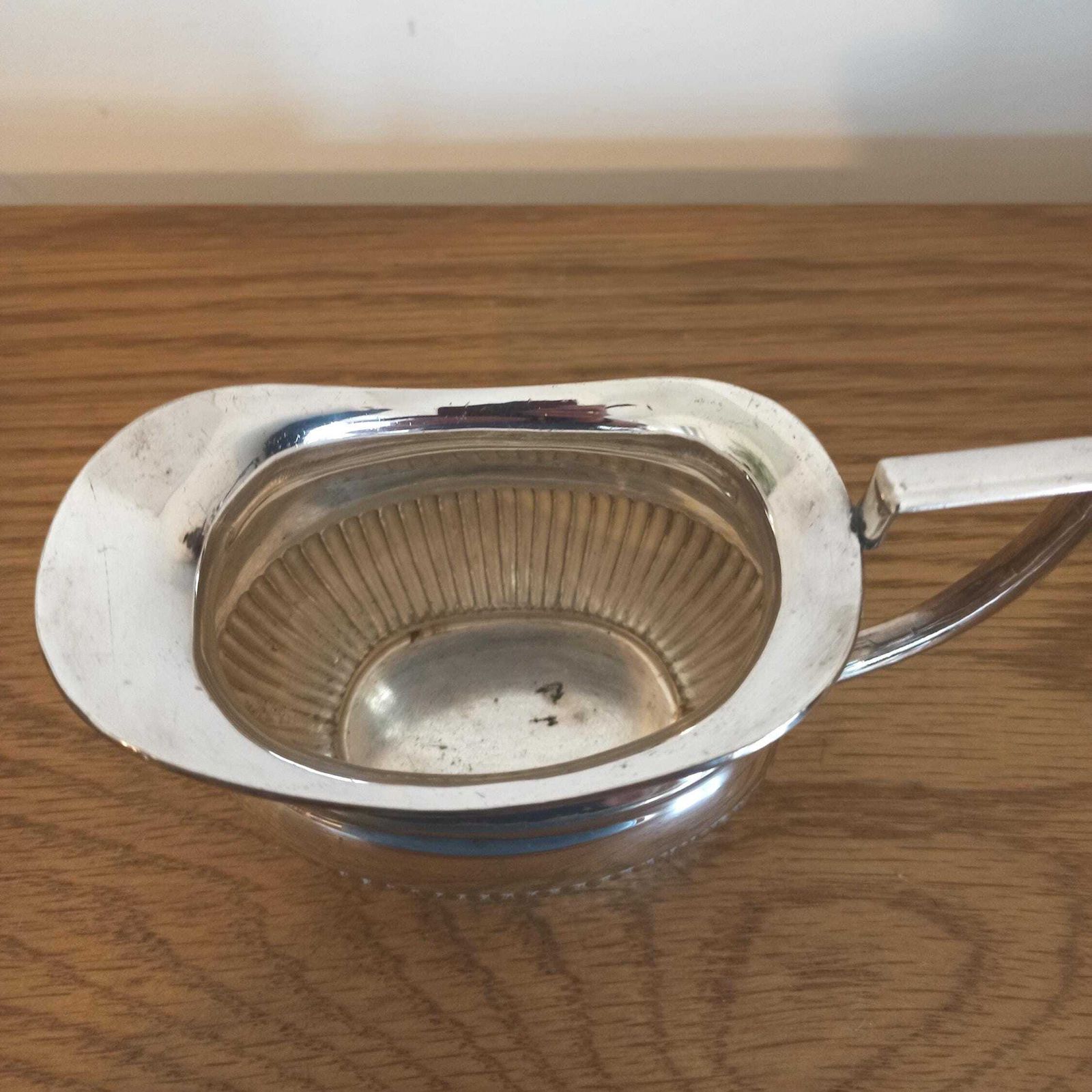 photo furniture Silver Plated Tea Set. Teapot, Twin Handled Sugar Bowl And Milk Jug. A.1