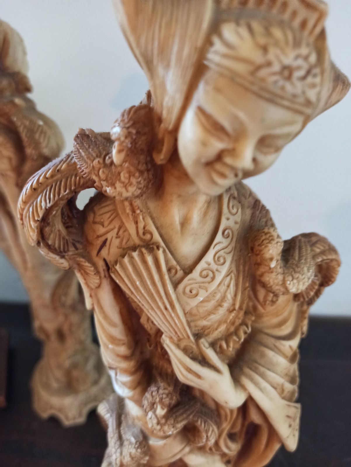 A Pair Of Vintage Japanese Women Resin Figurines. photo vinterior