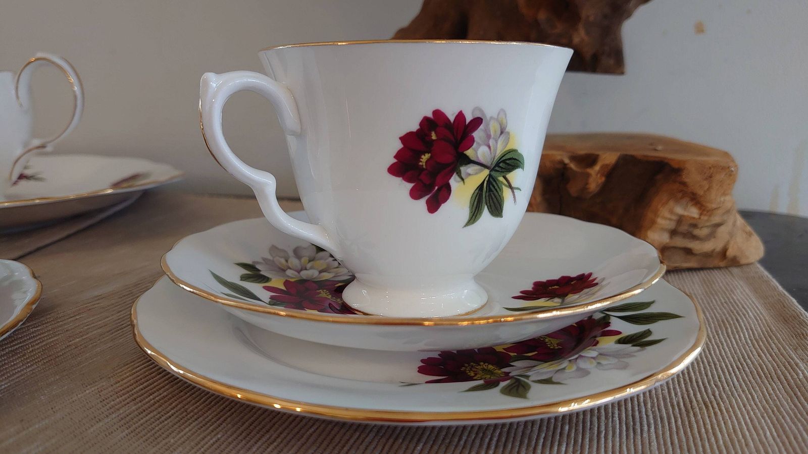 Set Of Four Crown Royal China Cups, Saucers And Side Plates Plus Sandwich Plate & Milk Jug   Very Good Condition photo buy