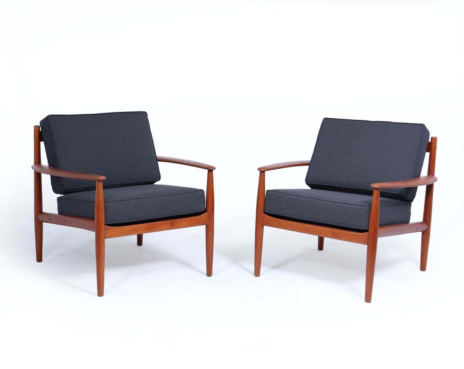 Pair Of Grete Jalk Teak Lounge Chairs For France & Søn