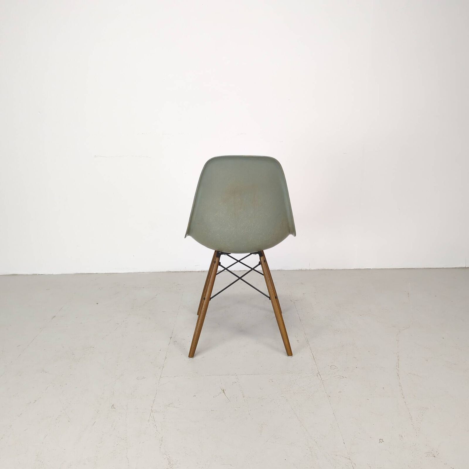 Eames Herman Miller Dsw Side Chair In Seafoam Green photo for sale