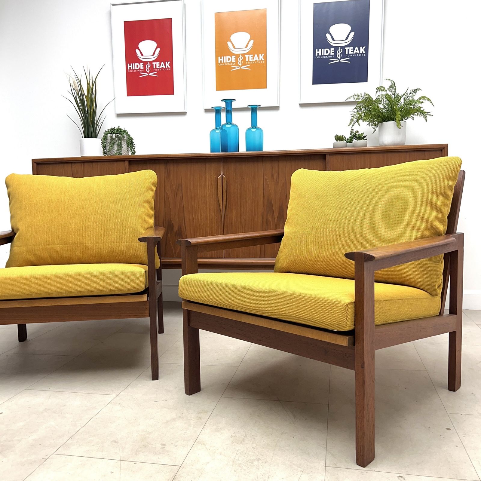 photo furniture Danish Armchairs By Illum Wikkelsø