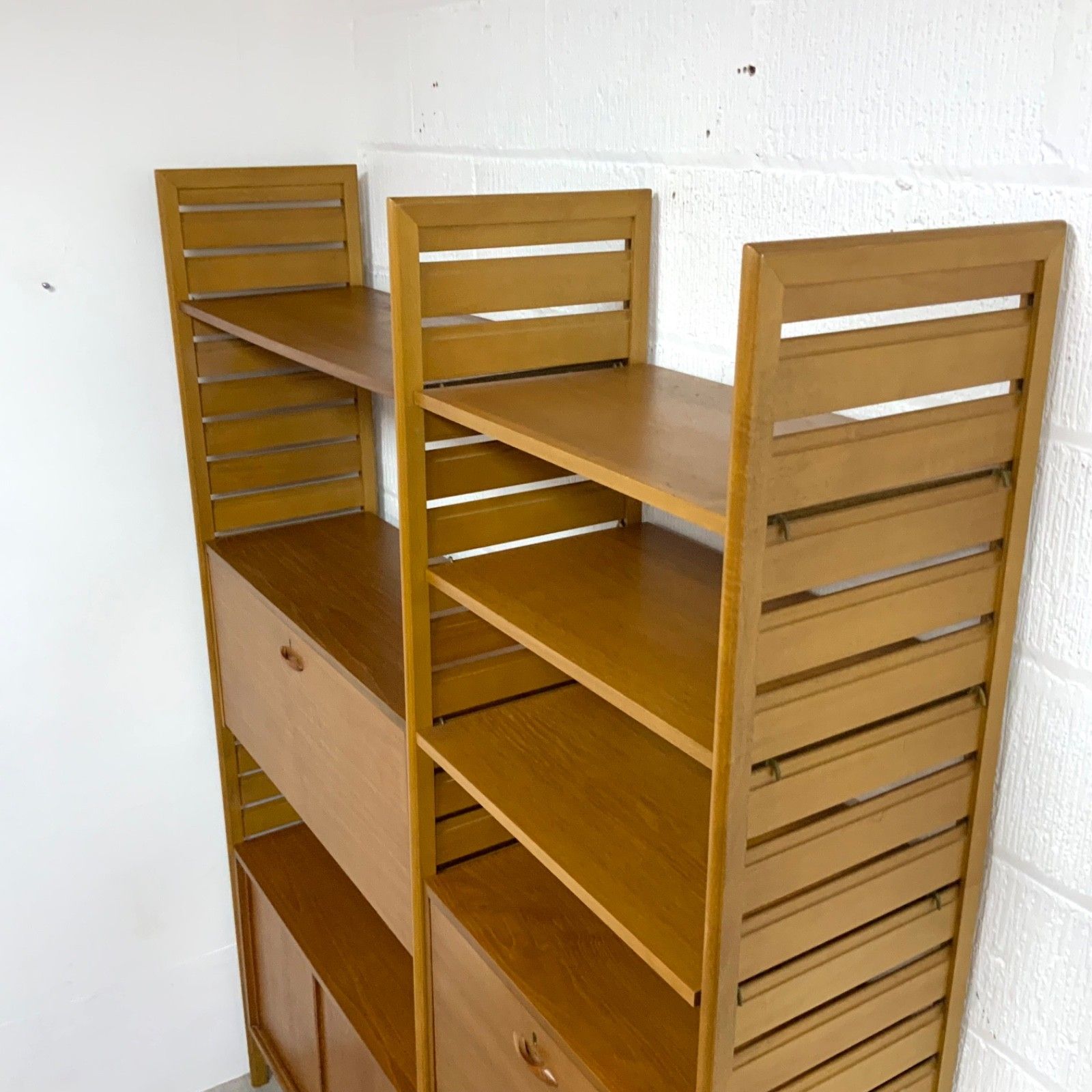 photo vinterior Vintage Staples Ladderax 2 Bay Modular Shelving Unit System Bookcase Teak 60s /2