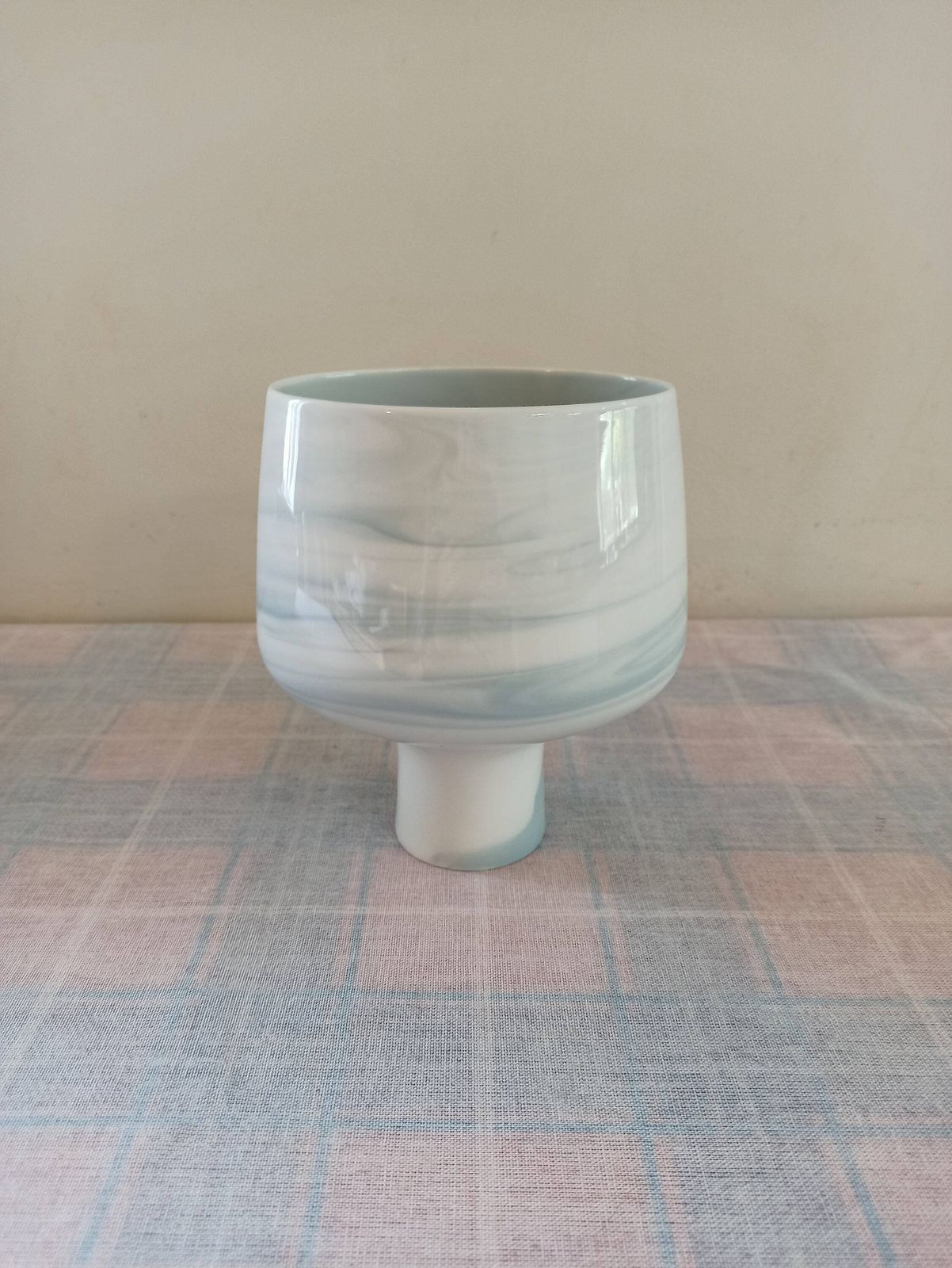 Unusual Queensberry Oval Top, Marble Goblet Vase. Modernist Design. Studio Line, Made In Germany. photo furniture