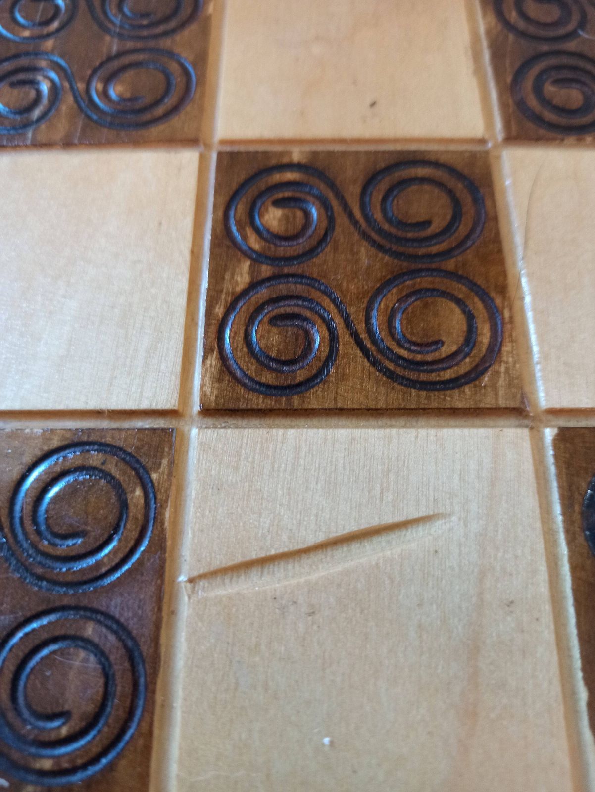 Vintage Wooden Chess Set With Board. Hand Carved. Very Good Condition. photo 98.0