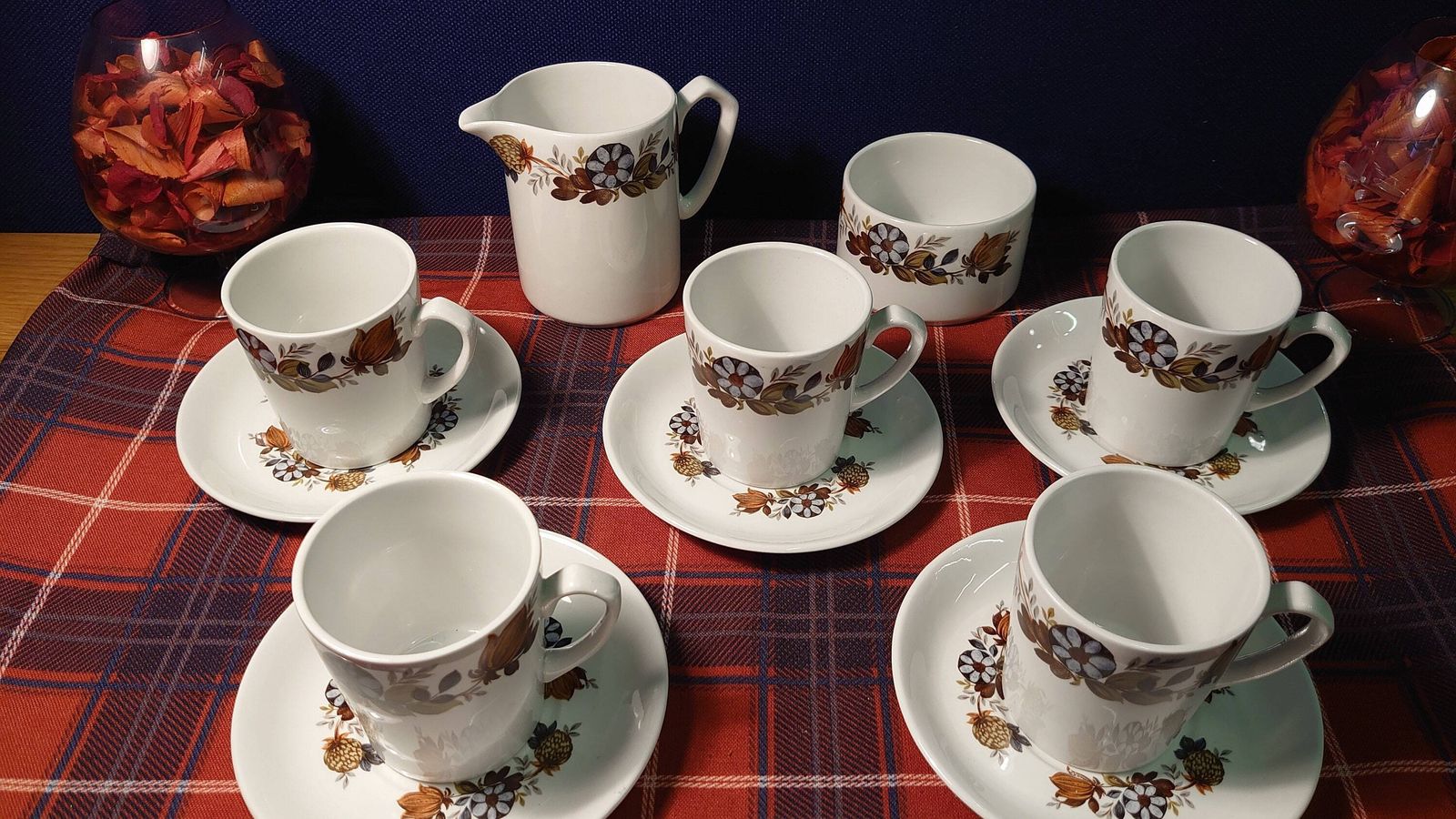 Fourteen (14) Piece Alfred Meakin Glo White Tea Set   6 Cups And Saucers, Milk Jug And Sugar Bowl  Ironstone   Excellent Condition! photo for sale