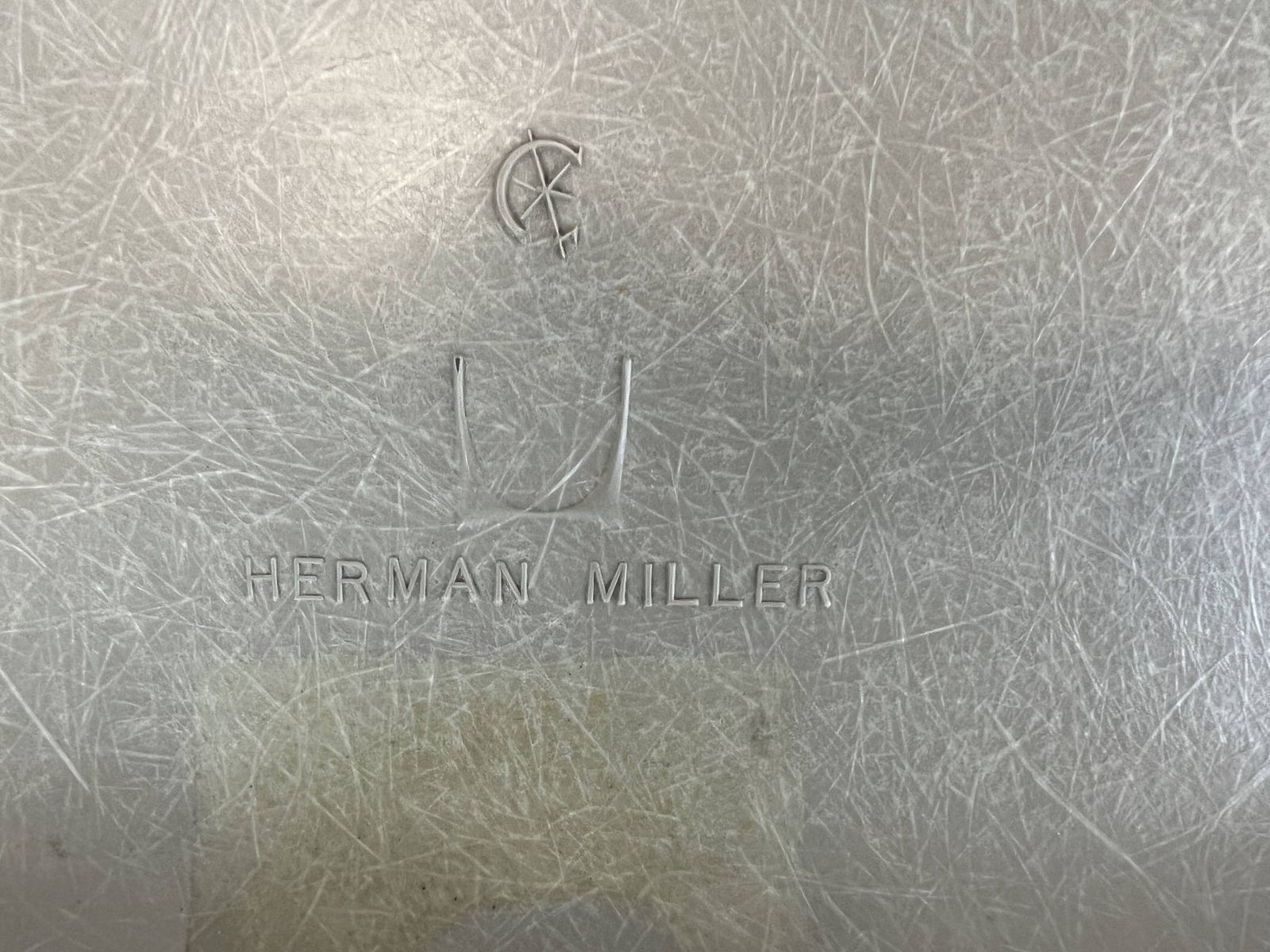 photo furniture Eames Dsw Chair For Herman Miller