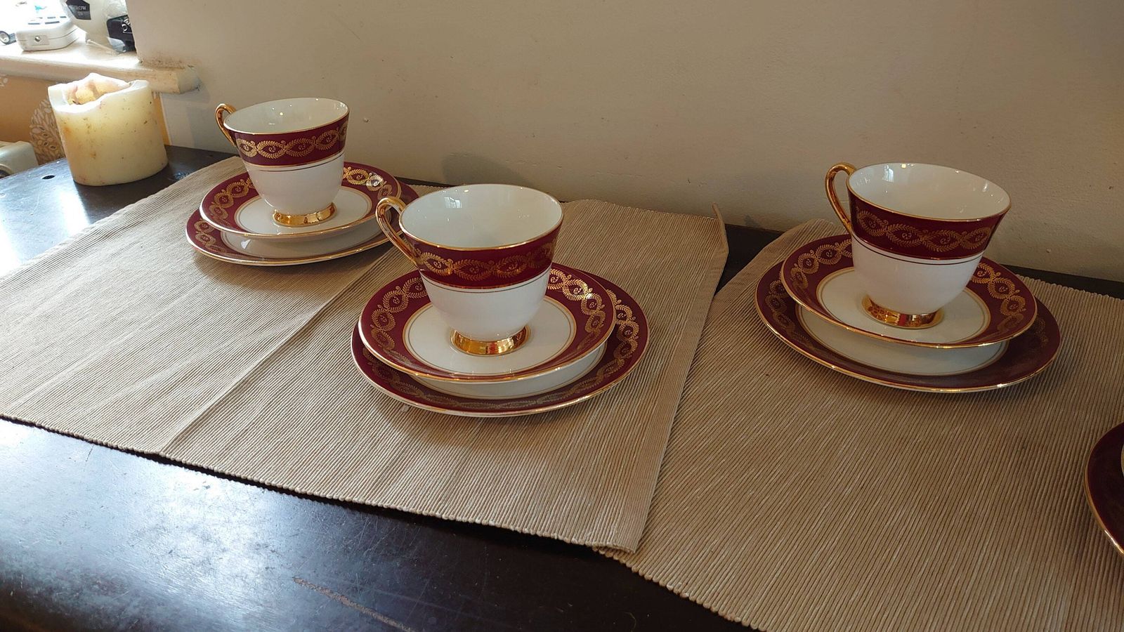 Set Of Four Windsor Bone China Cups, Saucers And Side Plates, Red And Gold Banding   Christmas Theme   Very Good Condition photo 52.0