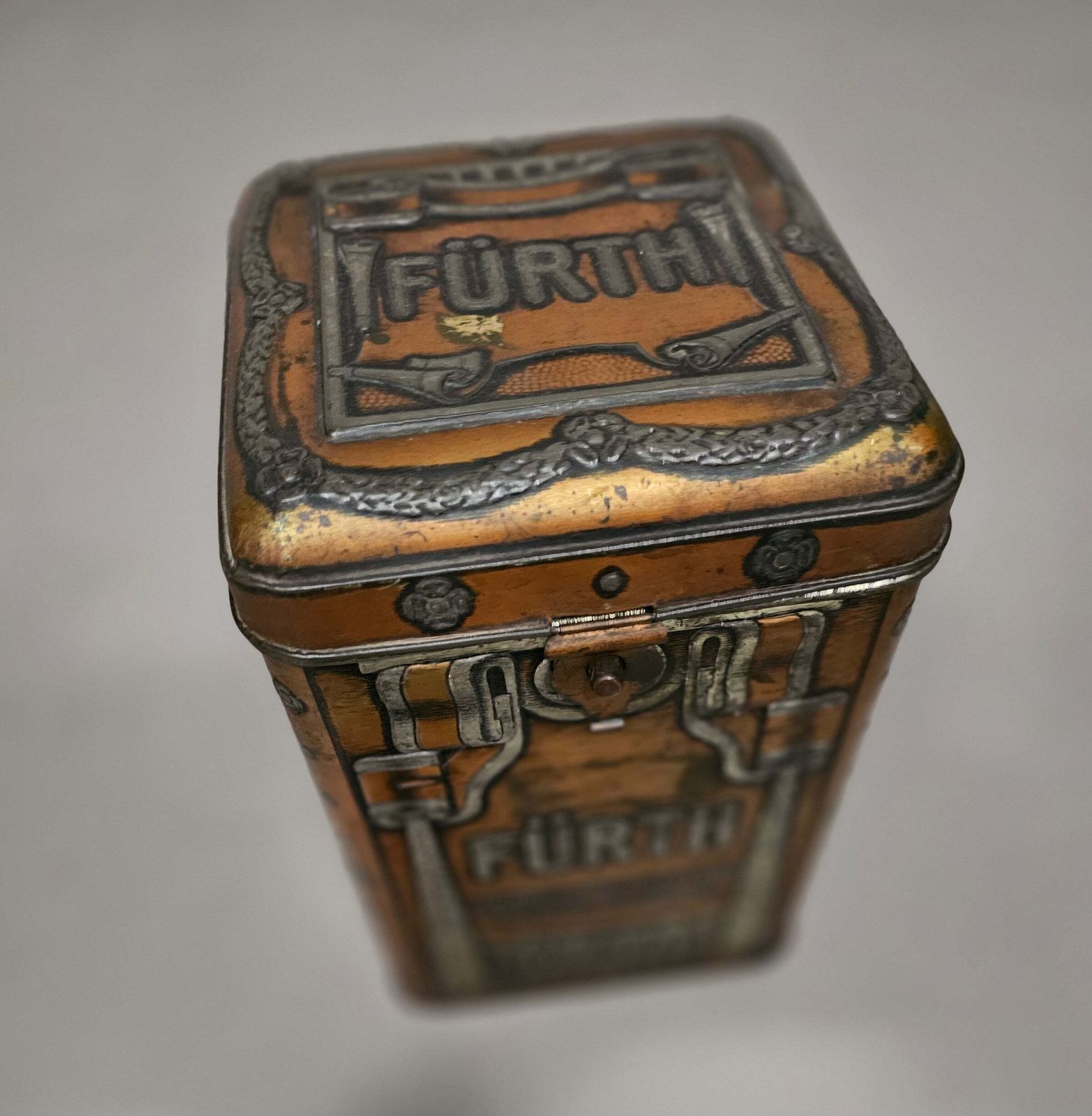 Rare Vintage Fürth Vintage Candy / Cookies Box France 1940s photo furniture