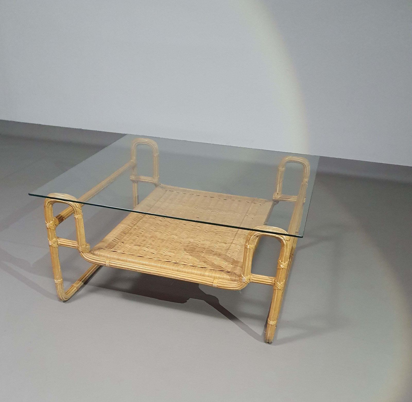 Mid Century Coffee Table. Iron Frame / Pencil Reed / Split Reed / Rattan 75 X 75 X 40 Cm photo 951.0
