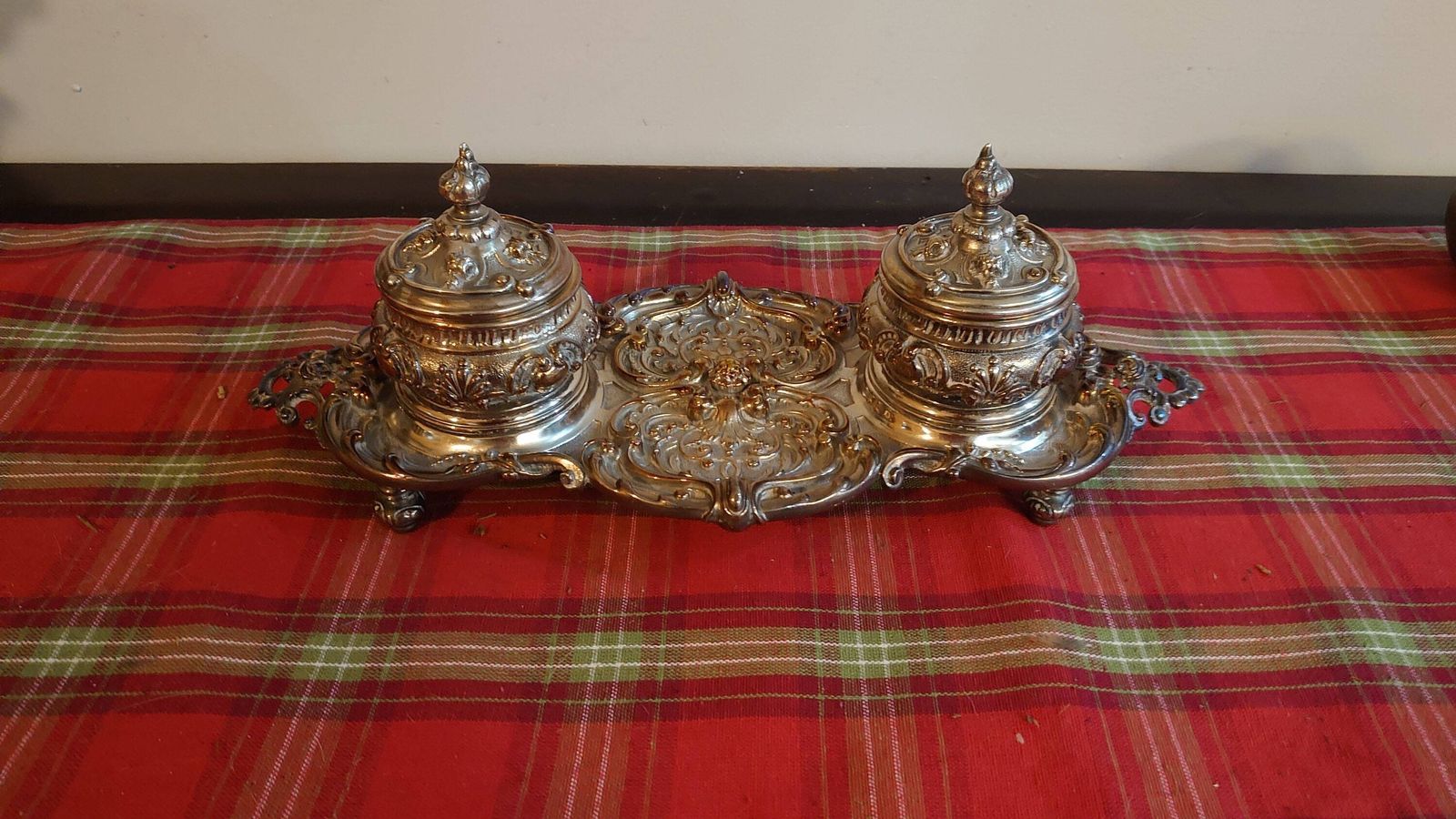 Twin Victorian Pot Plated Inkstand   Very Heavy And Sturdy   Complete With Original Glass Liners