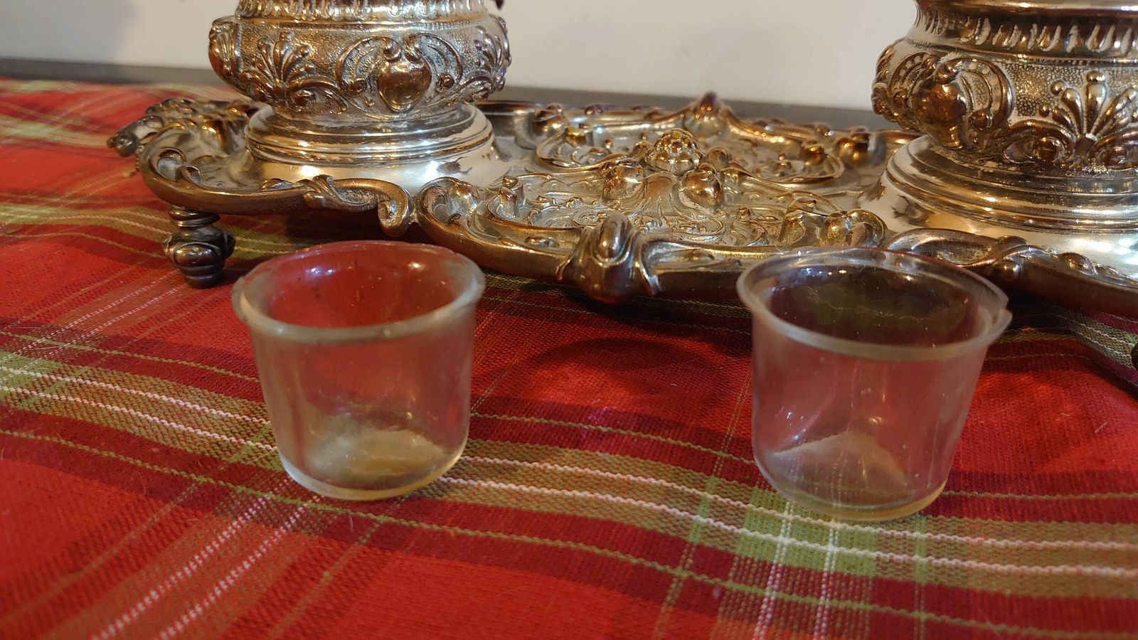 Twin Victorian Pot Plated Inkstand   Very Heavy And Sturdy   Complete With Original Glass Liners photo vinterior