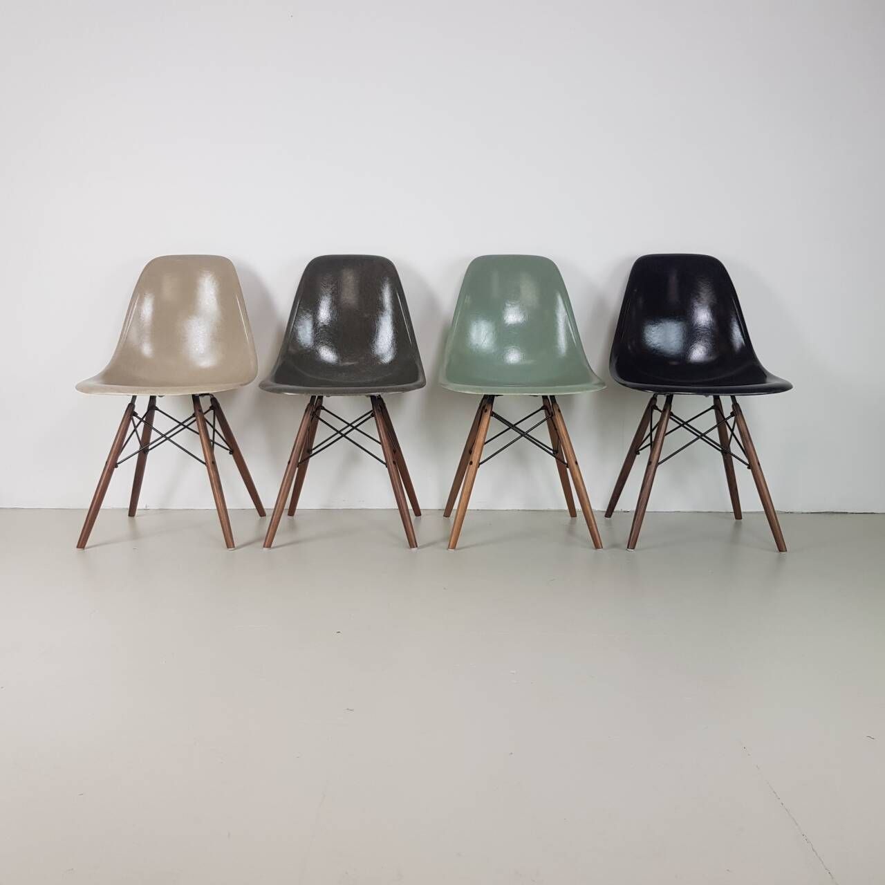 photo buy Herman Miller Eames Dsw Chairs In Light Greige / Elephant Gray / Seafoam Green / Black