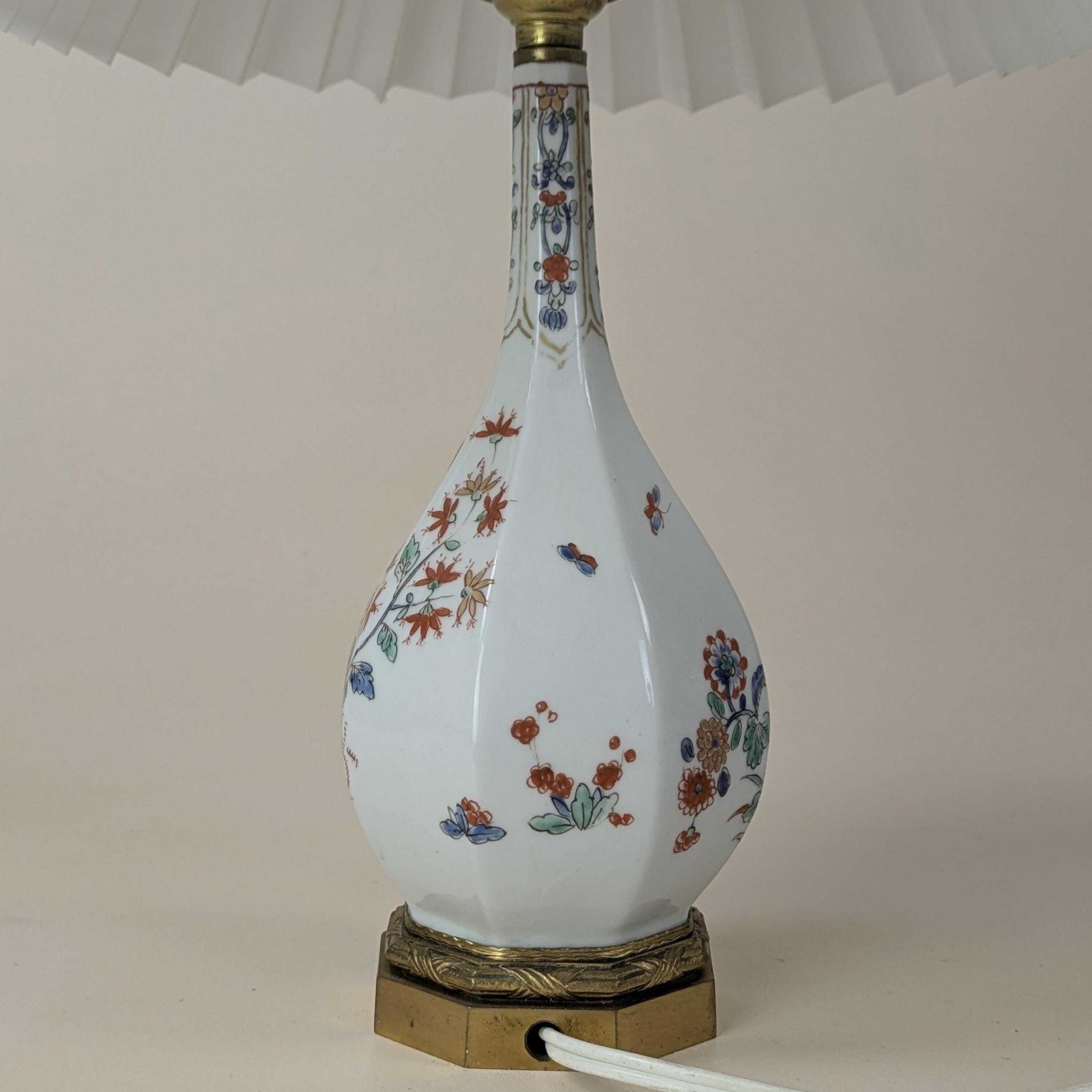 photo furniture Antique French Kaikemon Samson Of Paris Porcelain Table Lamp Hand Painted Flowers Butterfly Home Decor Accent Lighting, Original Home Light