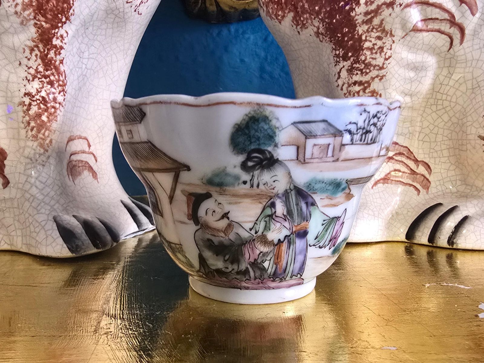 Antique 19th Century Chinese Famille Rose Porcelain Teacup With Painted Figures, Scalloped Edge And Gold Handle