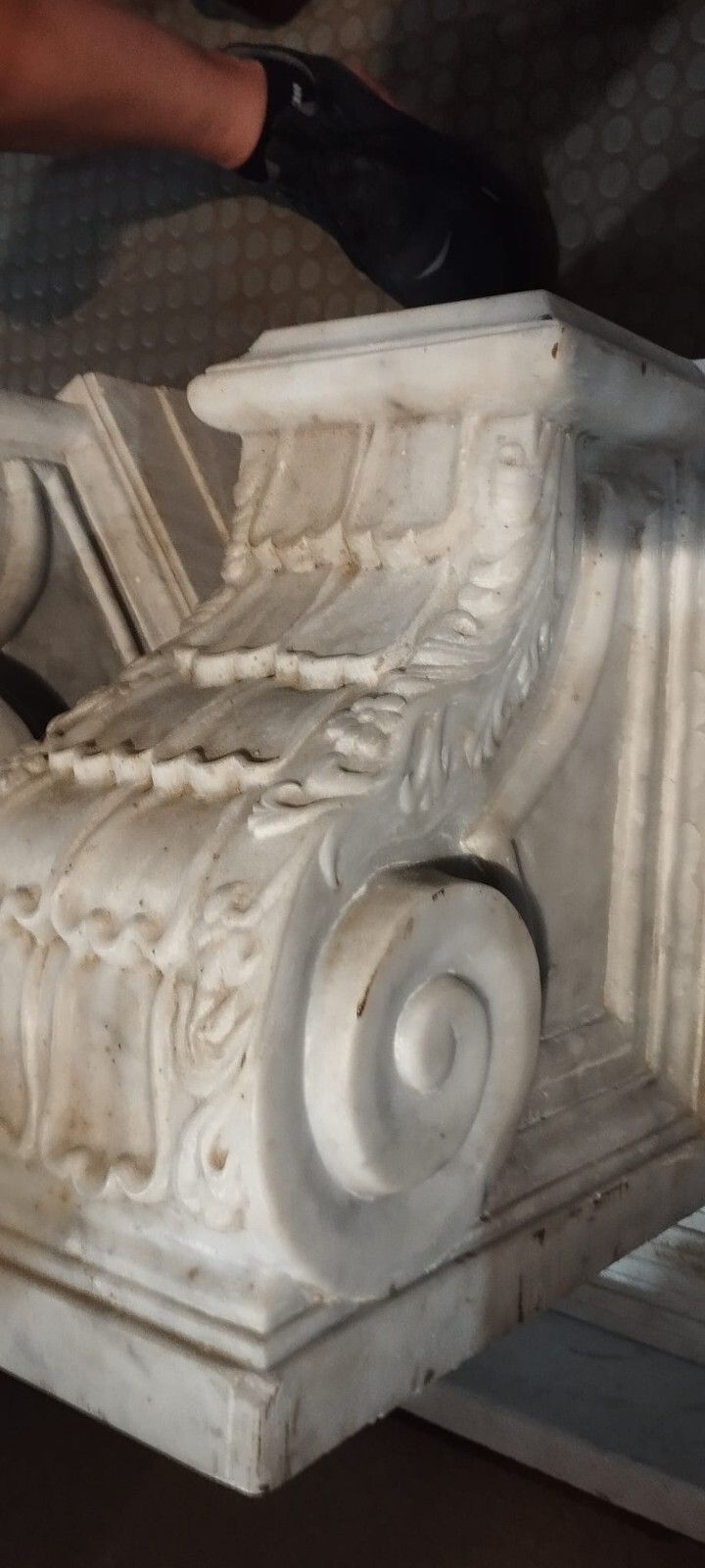 Pair Of Large Capitals, 18th Century Marble Shelves photo Home Decor