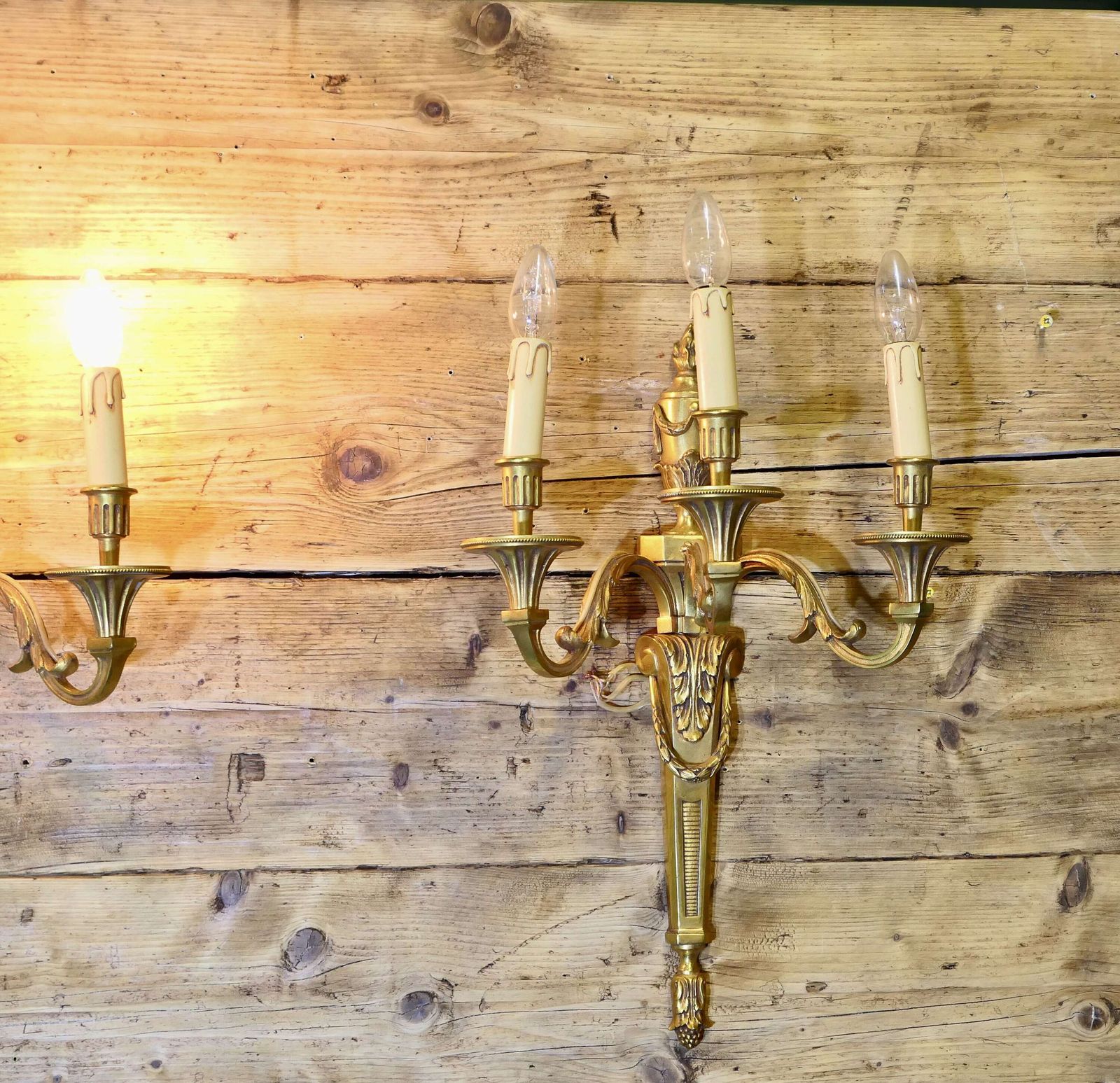 A Large Fine Quality Pair Of French Neo Classical Brass Wall Lights photo Lighting