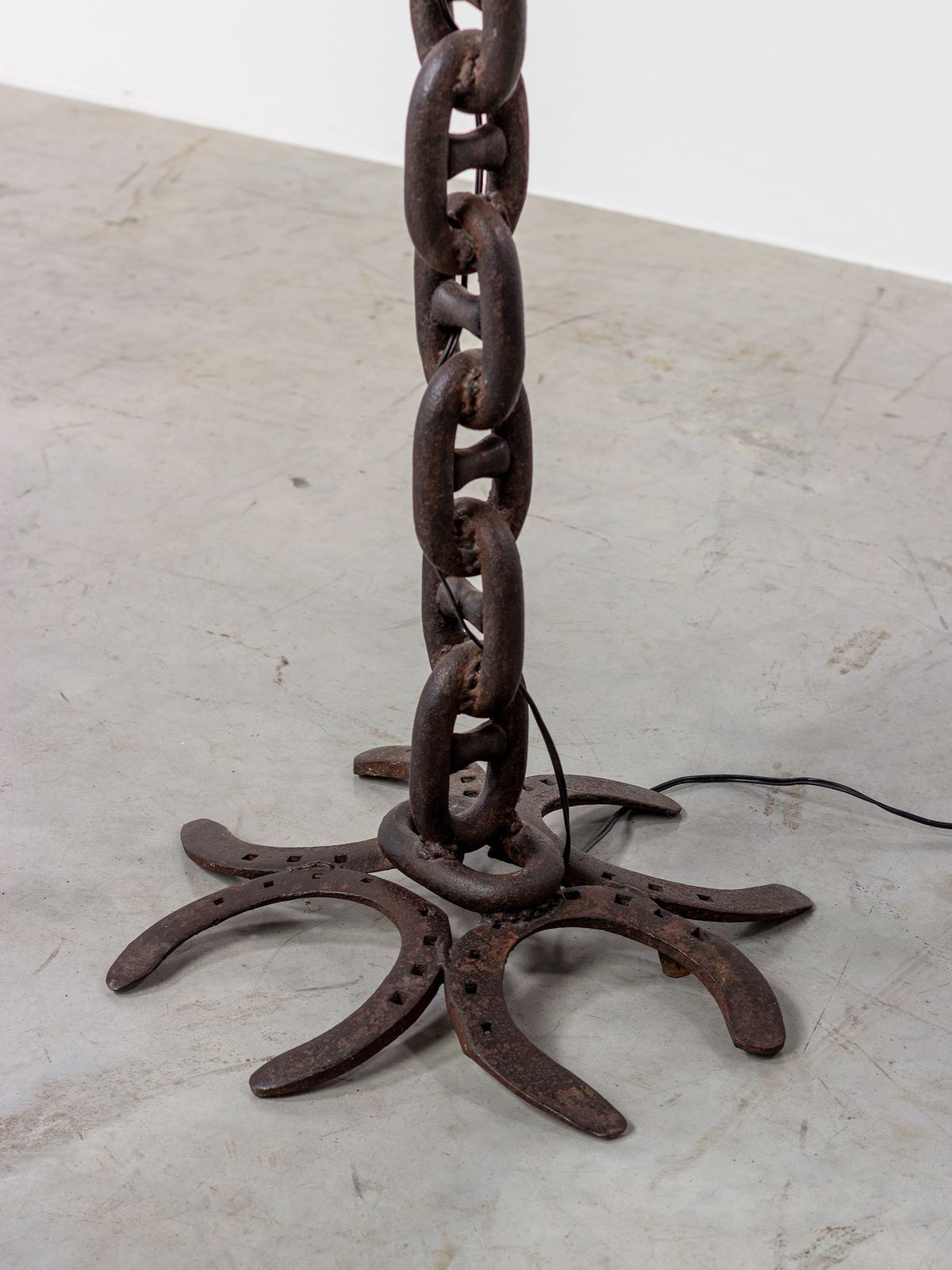 Sculptural Industrial Floor Lamp In Welded Iron Chain 80s Brutalist Design In The Spirit Of Franz West photo 900.0