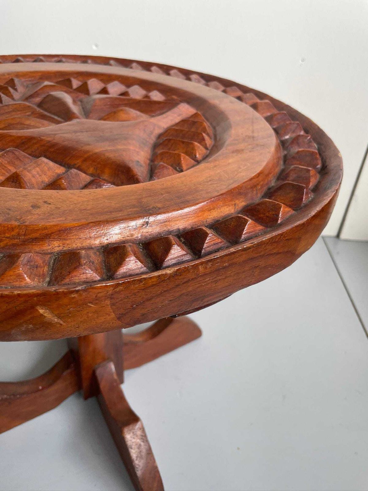 Small Round Wooden Rustic Outsider Side Or Coffee Table With Carved Top Resembling A Face photo vinterior