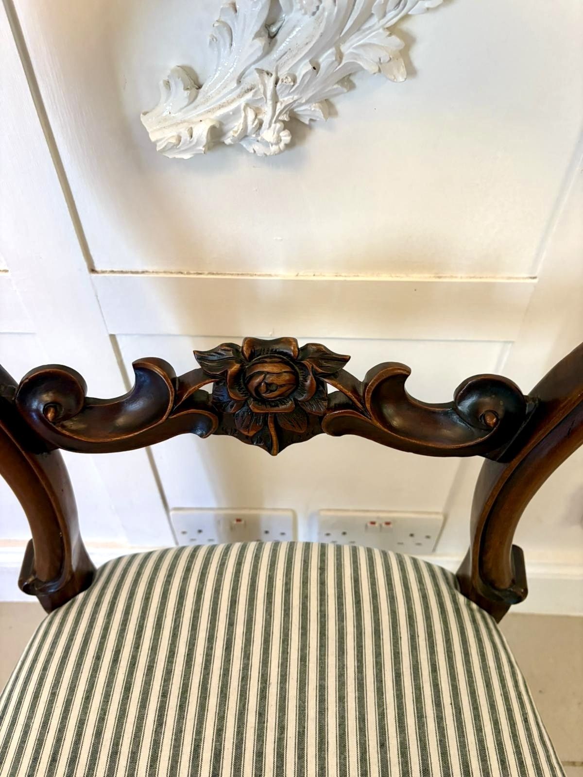 Set Of 6 Antique 19th Century Quality Carved Mahogany Balloon Back Dining Chairs photo 3385.0