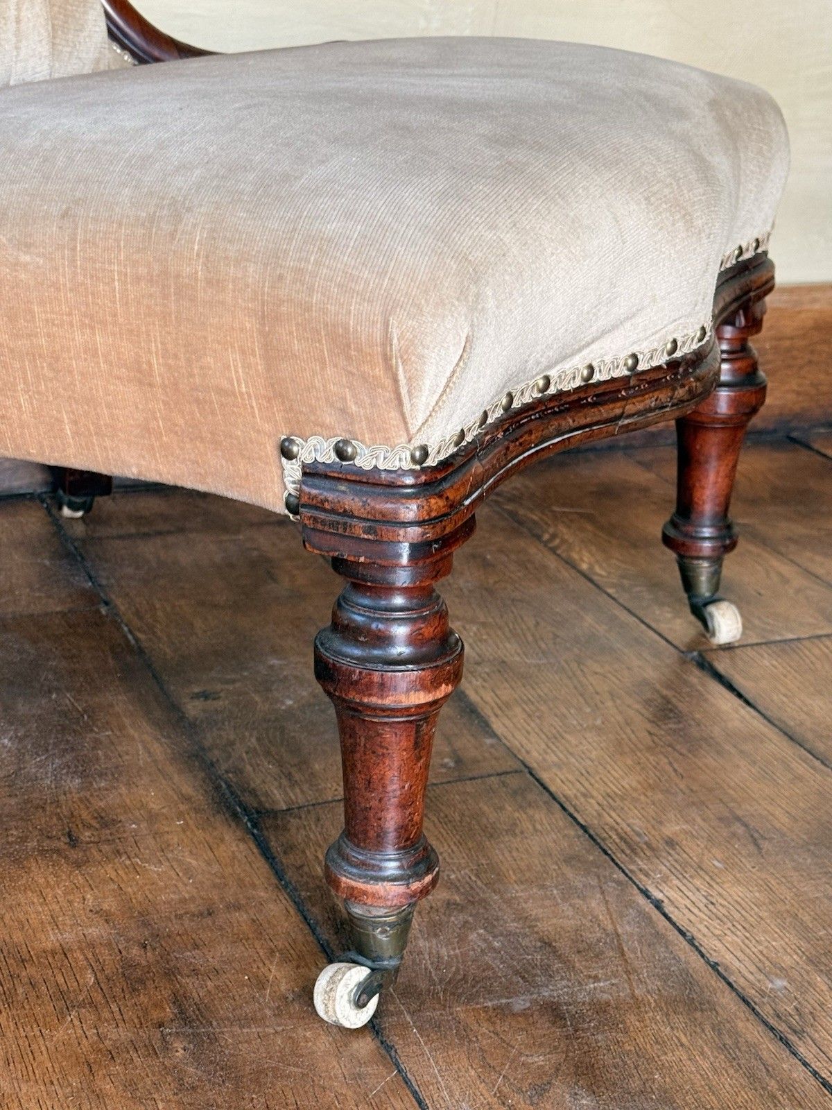 photo for sale Antique Mahogany Bedroom Spoon Back  Mocha Nursing Reading Libary Lady's Chair