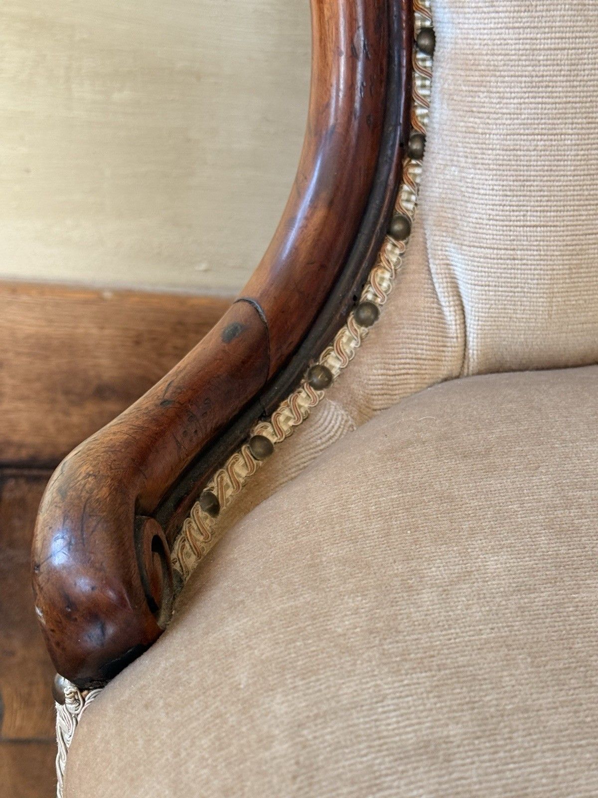 photo buy Antique Mahogany Bedroom Spoon Back  Mocha Nursing Reading Libary Lady's Chair