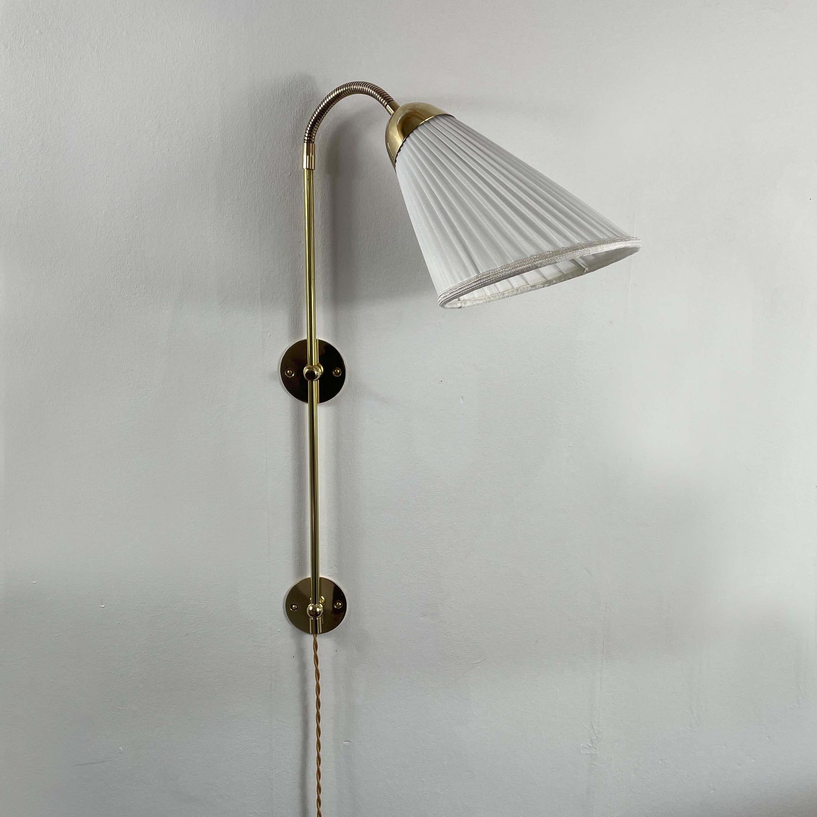 1584.0 Adjustable Wall Lights Made Of Brass And Fabric, Sweden 1950s photo