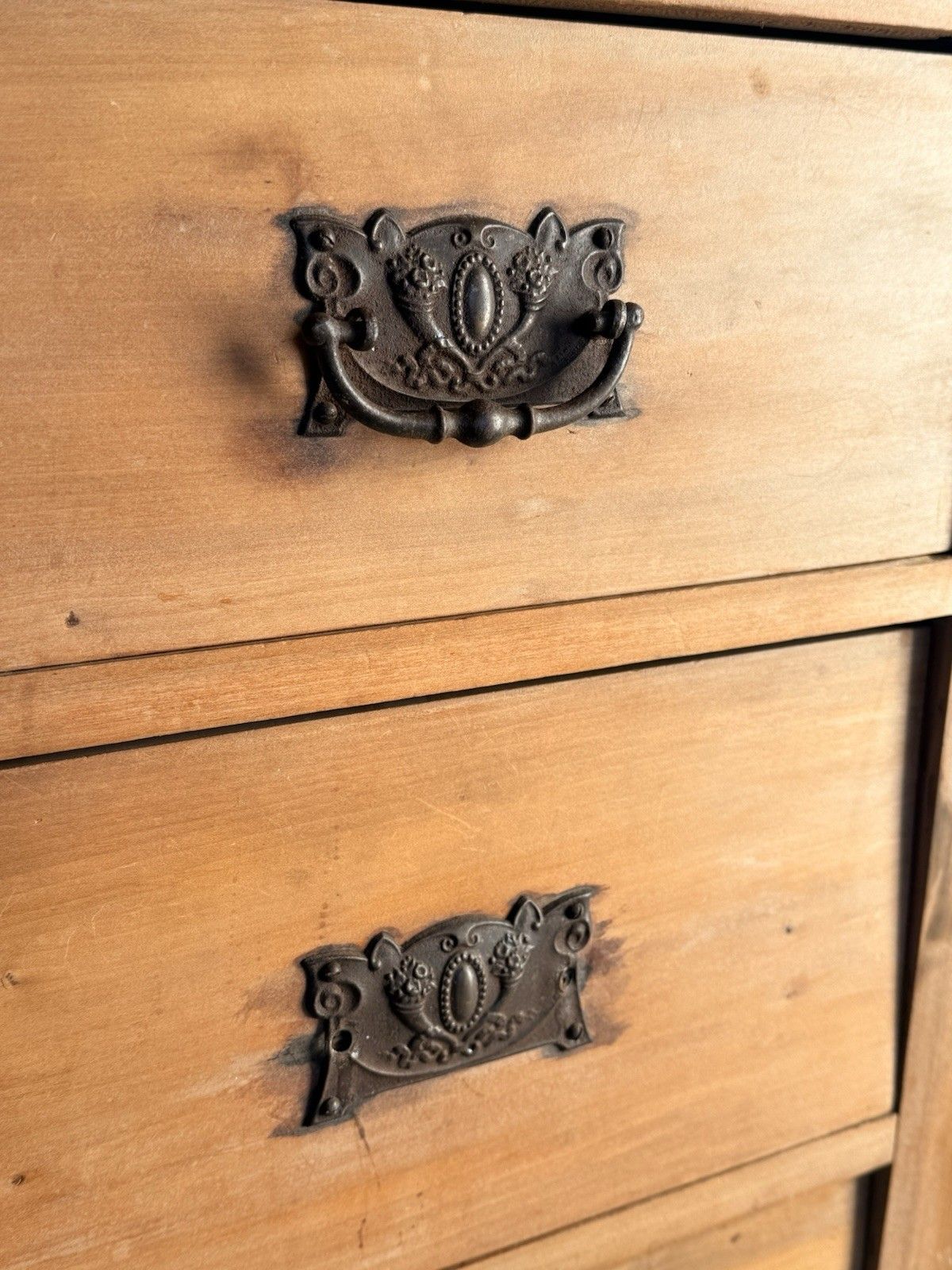Antique Victorian Satinwood Rustic Charming Sideboard Chest Of Drawers photo 349.0