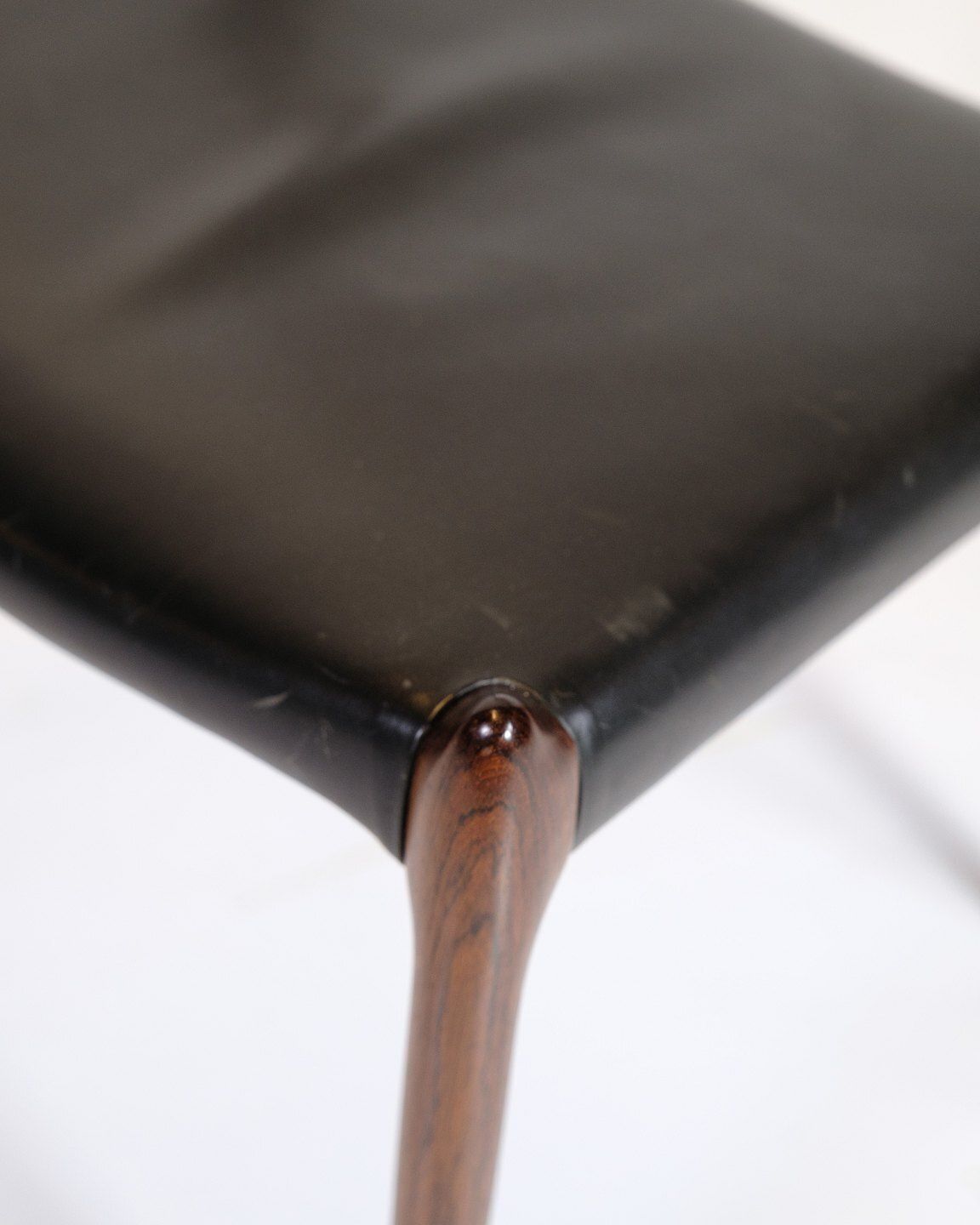 Set Of Four Dining Chairs Model 78 In Rosewood & Black Leather  By Niels Otto Møller For Jl Møllers Furniture Factory From 1950s photo vinterior