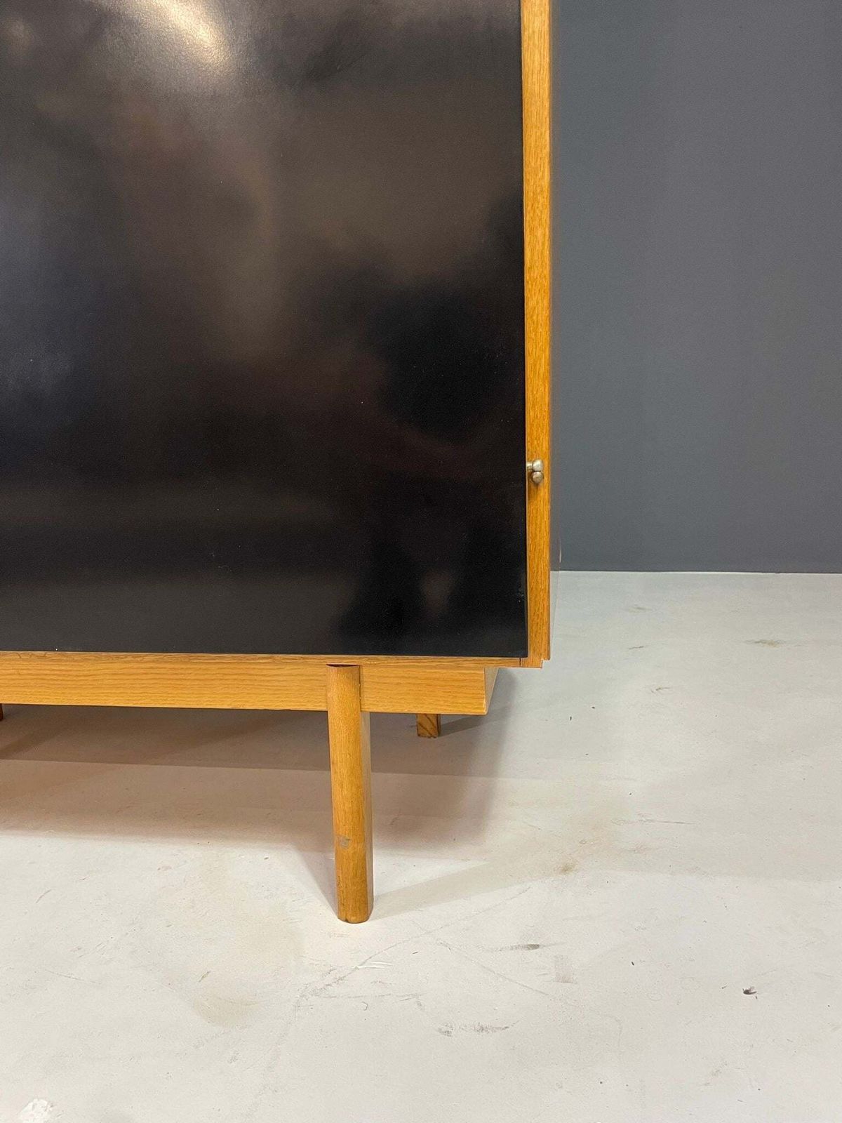 Meubels Mid Century Dressoir Van Interiér Praha Met Tambour Schuifdeksel, Jaren 1960, Tsjecho Slowakije photo