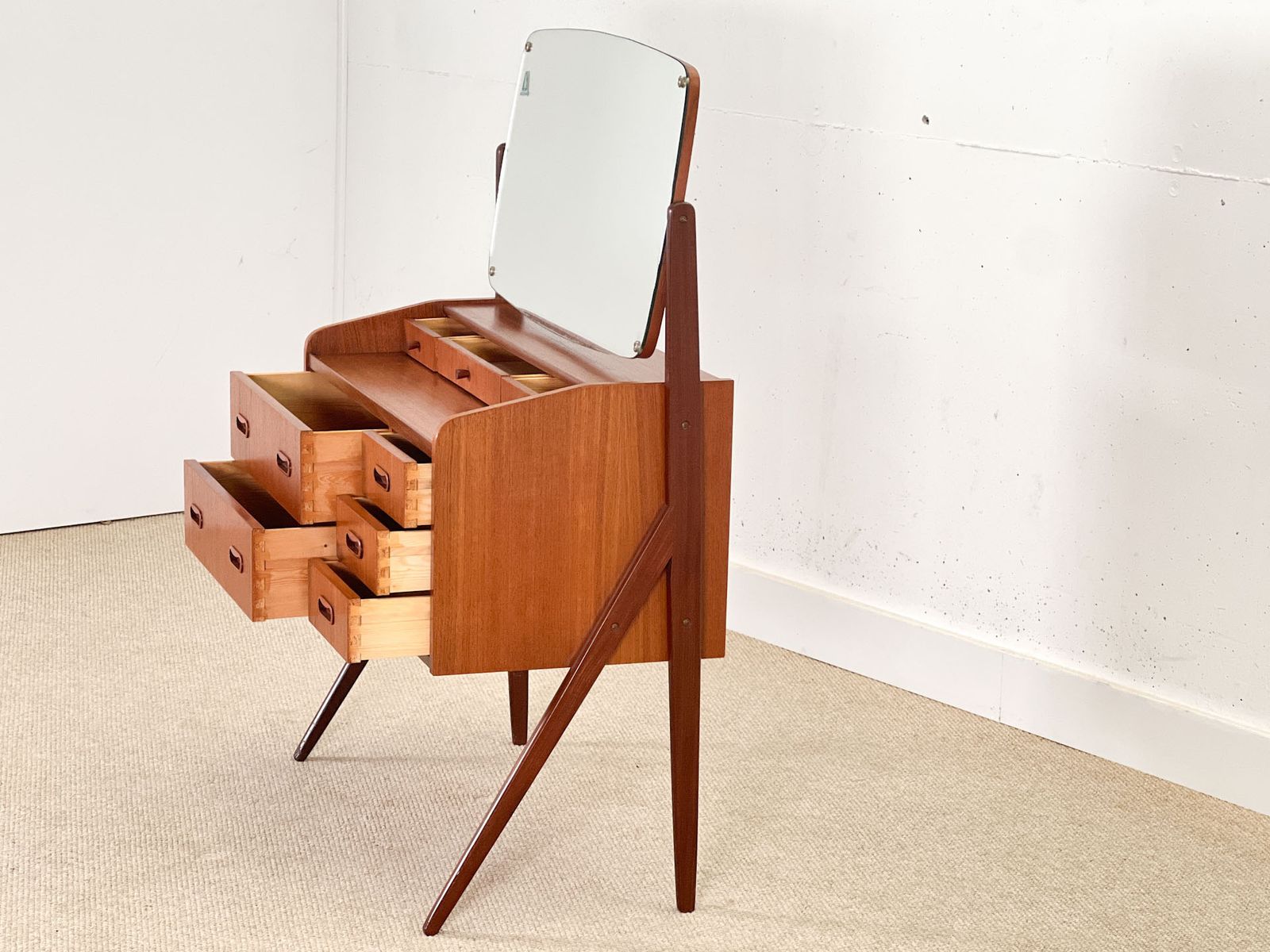 Arne Vodder Small Dressing Table (Made In Denmark) photo buy