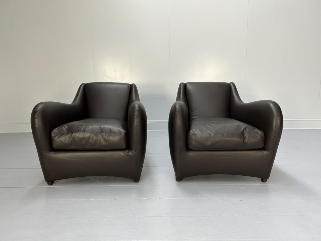 Pair Of Scp Matthew Hilton “Balzac” Armchairs & Ottoman – In Nubuck Leather photo Furniture