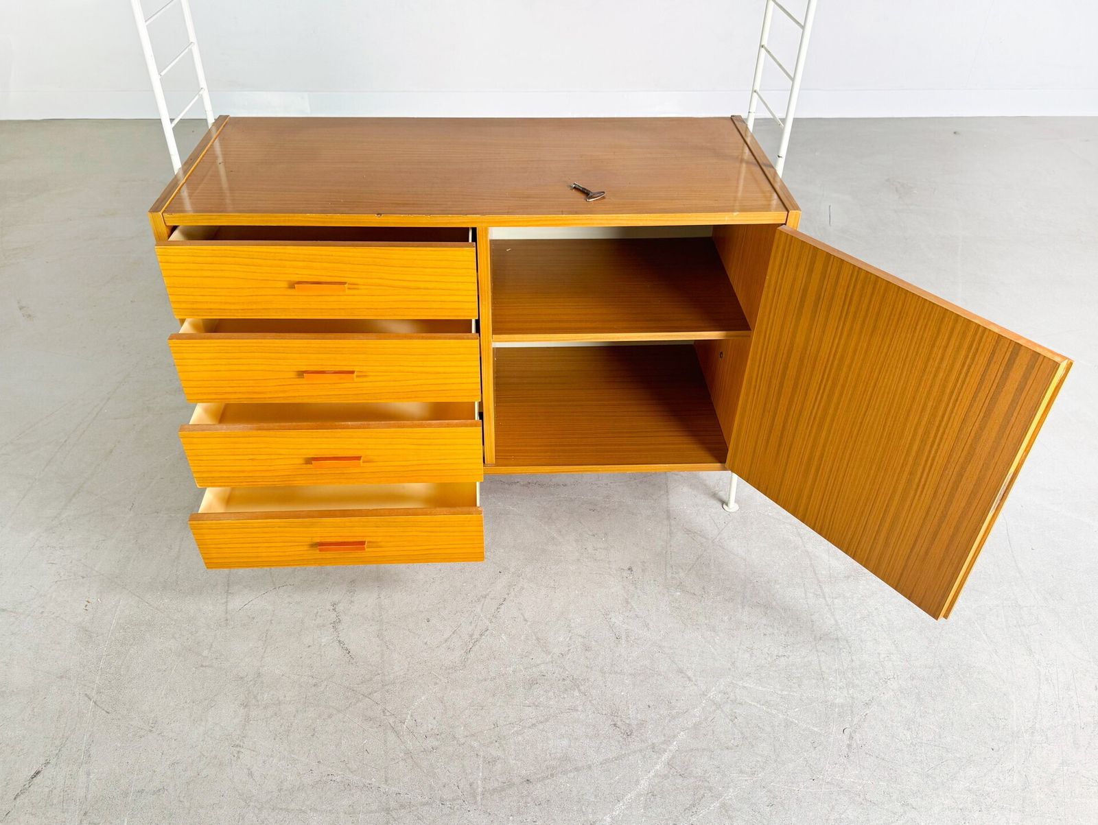 Ddr Ladder Shelf Sybille Vintage Wall Shelf Midcentury Stralsund II photo Furniture