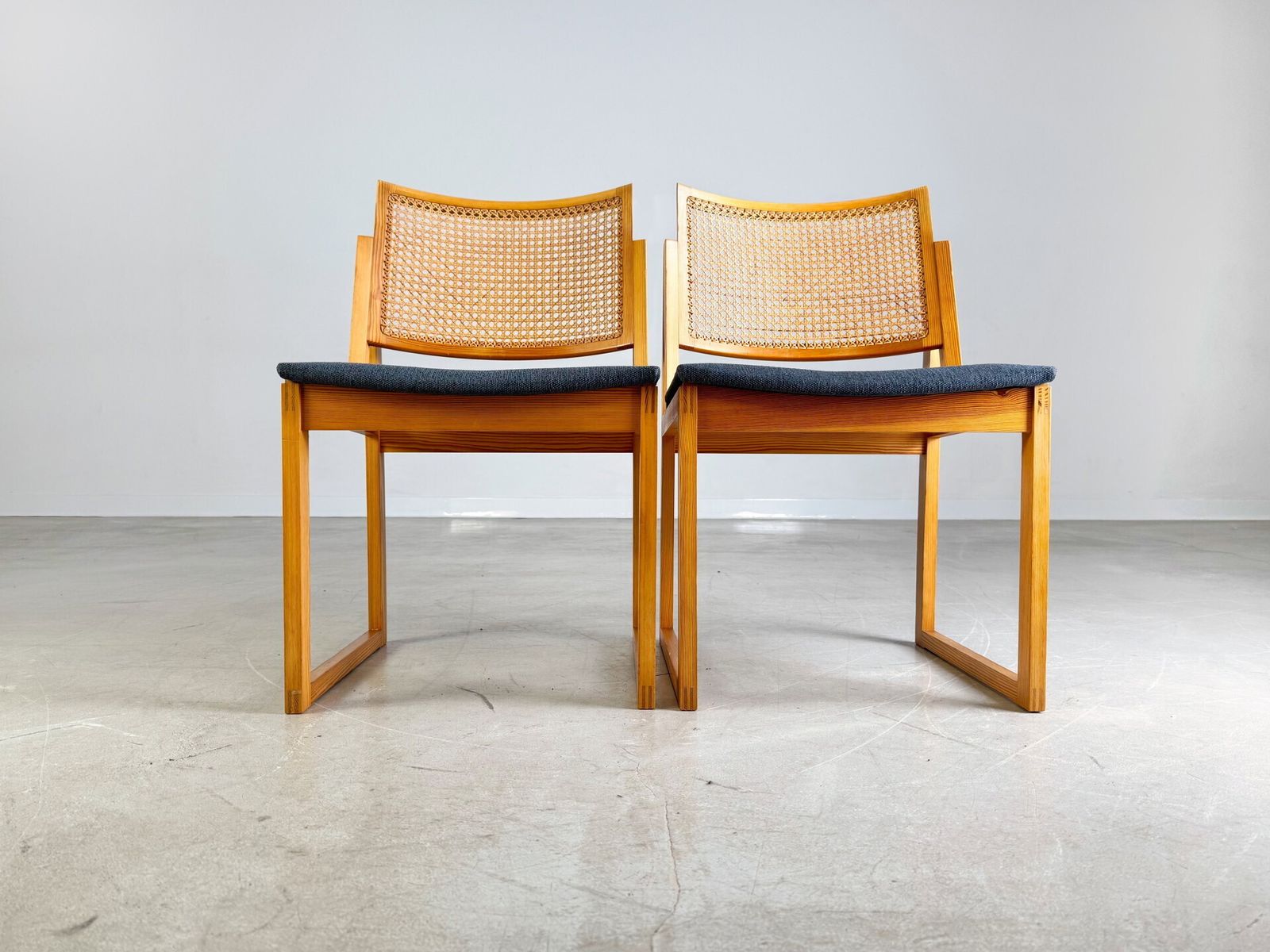 Original Set Of 2 Kai Lyngfeldt Larsen Chair Midcentury Søborg 5262 photo for sale