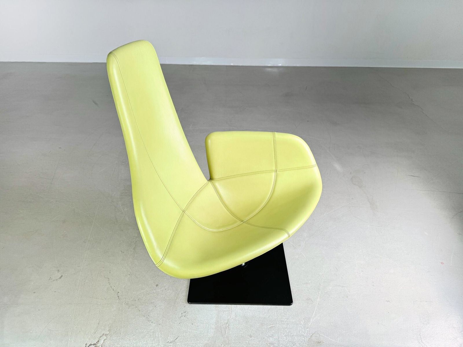 Original Moroso Armchair Leather Green Patricia Urquiola Swivel photo furniture