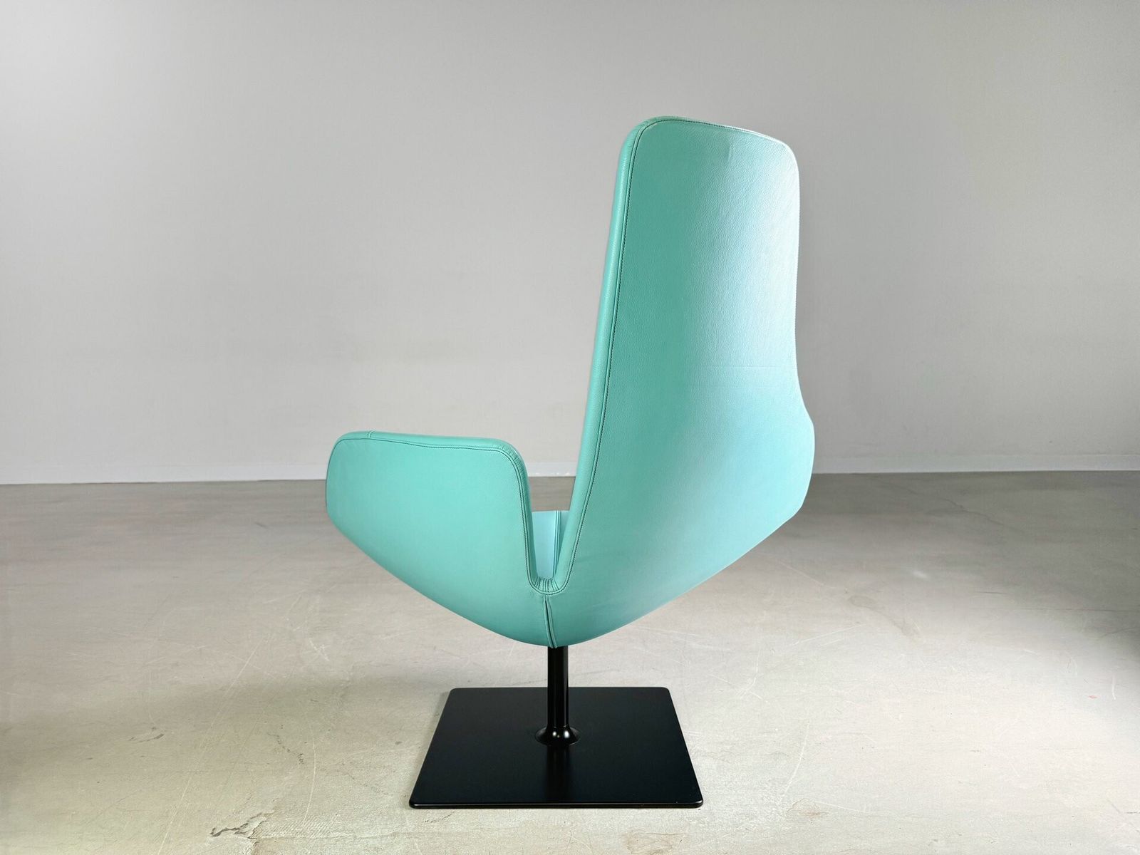 Original Moroso Armchair Leather Blue Turquoise Patricia Urquiola Swivel photo Furniture