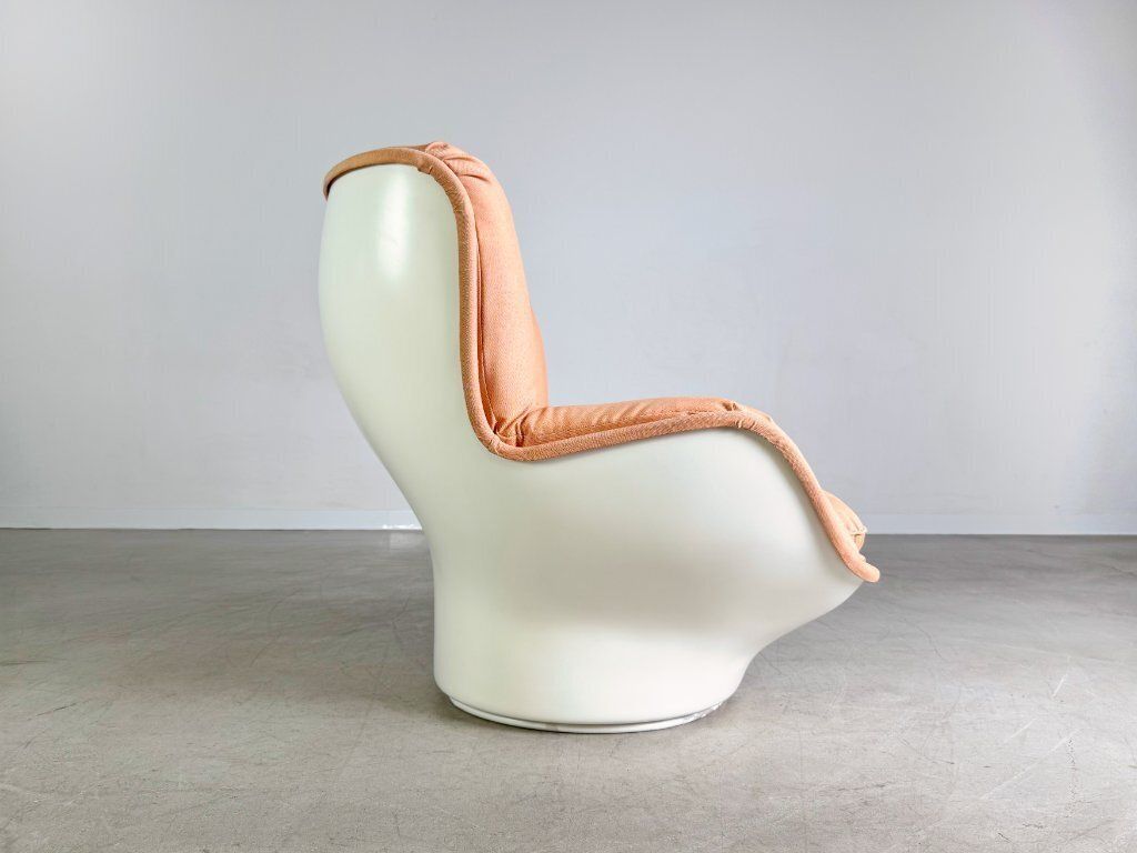 Original Michel Cadestin Karate Lounge Chair Airbone Fiberglass photo vinterior