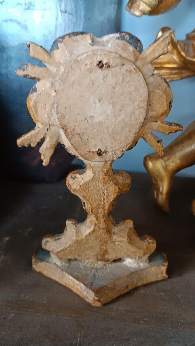 Small Reliquary In Lacquered Wood With Relic From The 18th Century photo for sale