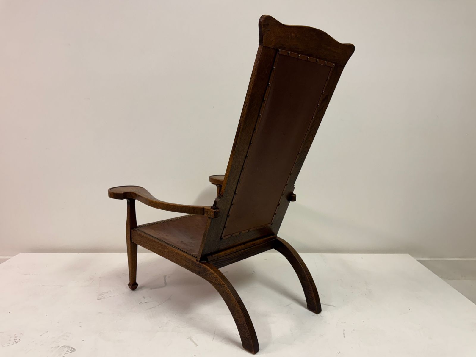 photo furniture Arts And Crafts Oak Studio Chair By Arthur Simpson Of Kendal, Circa 1910
