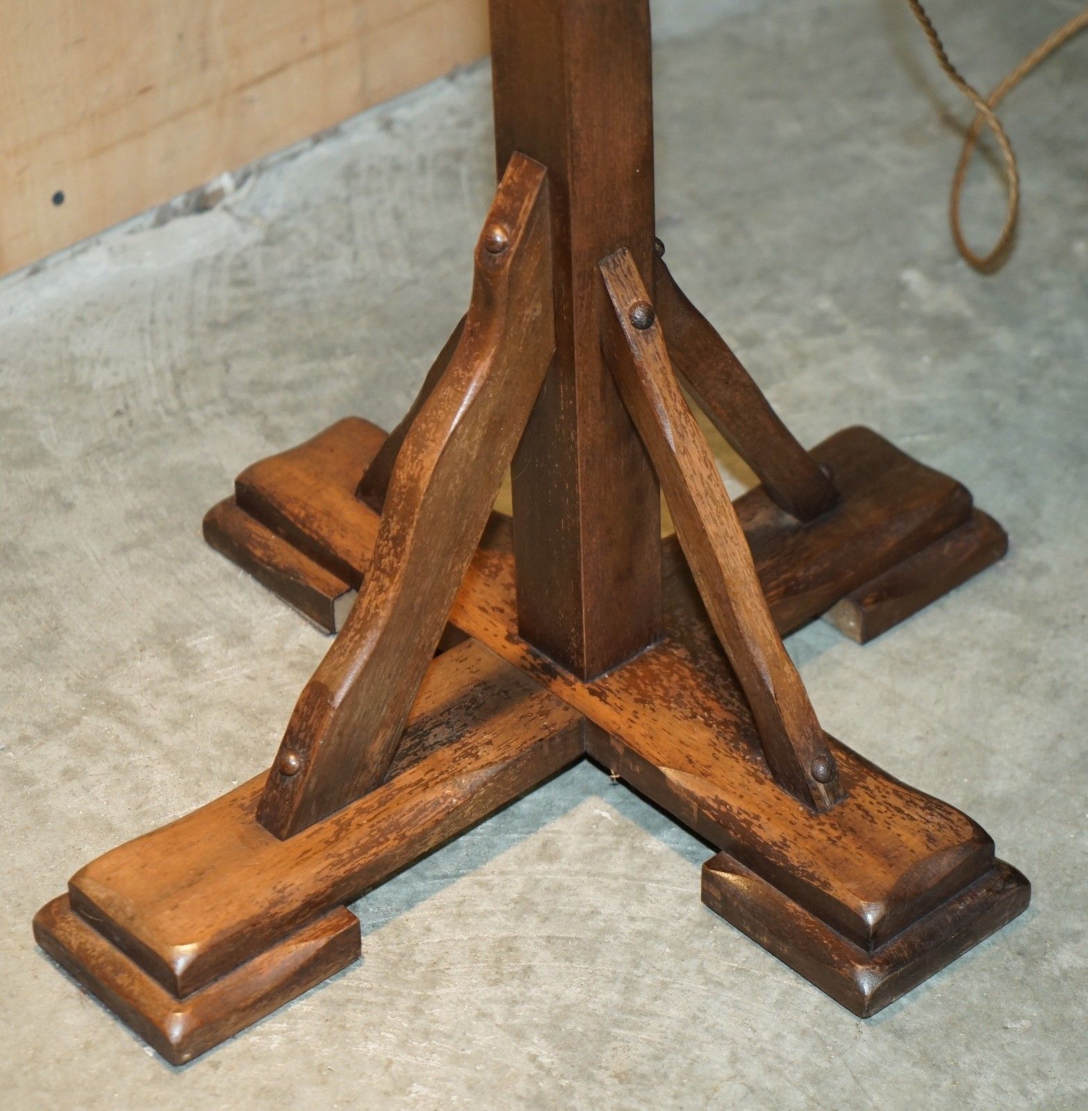 photo furniture Antique Circa 1930's Mission Arts & Crafts Carved Oak Adjustable Floor Lamp