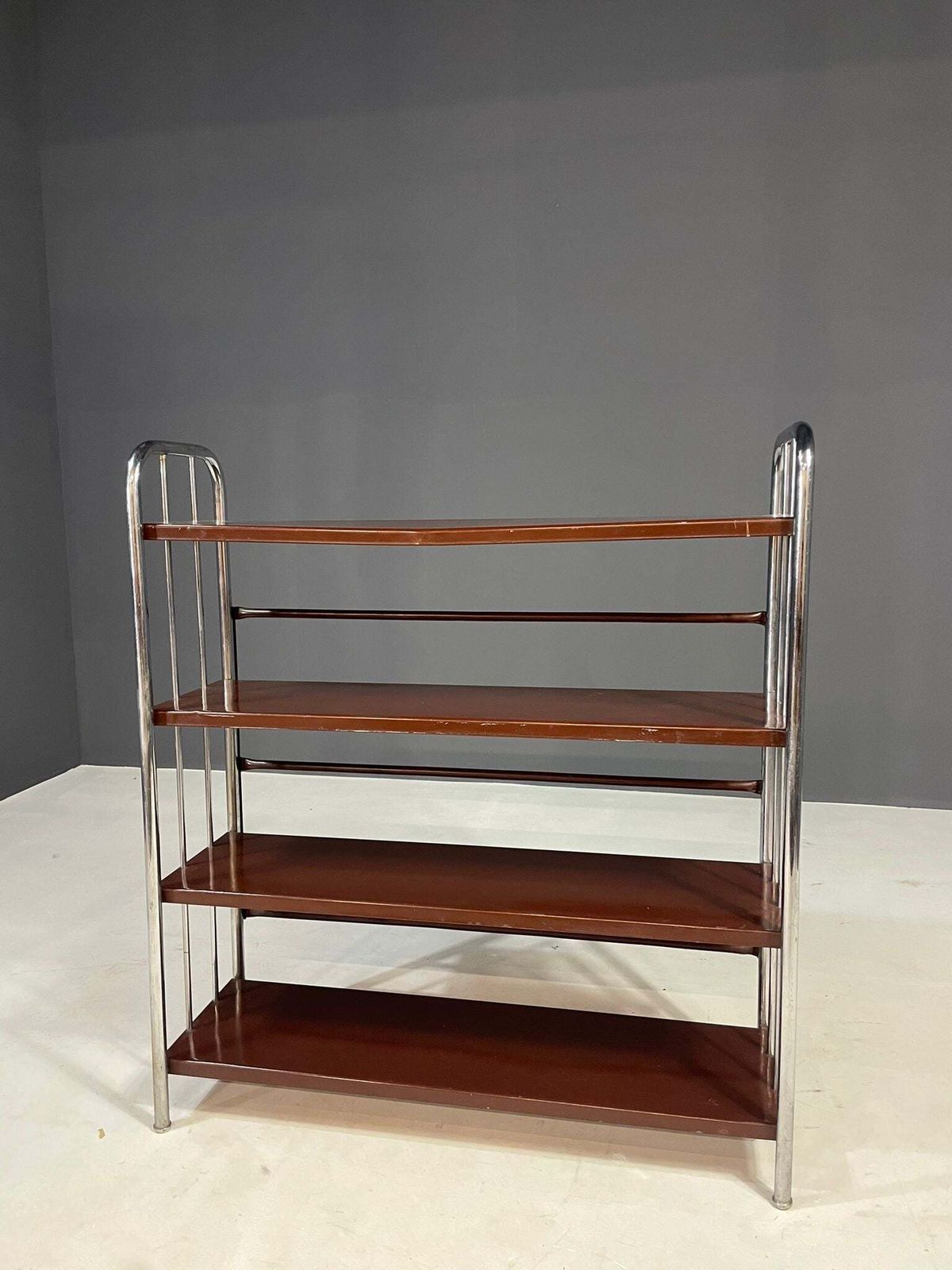 Bauhaus Chrome étagère In Bent Steel And Sheet Metal, Europe 1930s photo 1168.0
