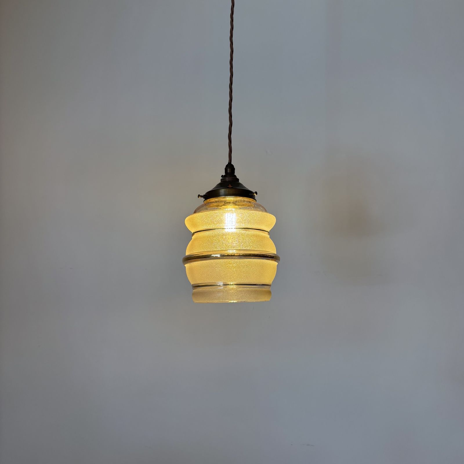 Pink Textured Glass Shade With Gold Band Details photo 145.0
