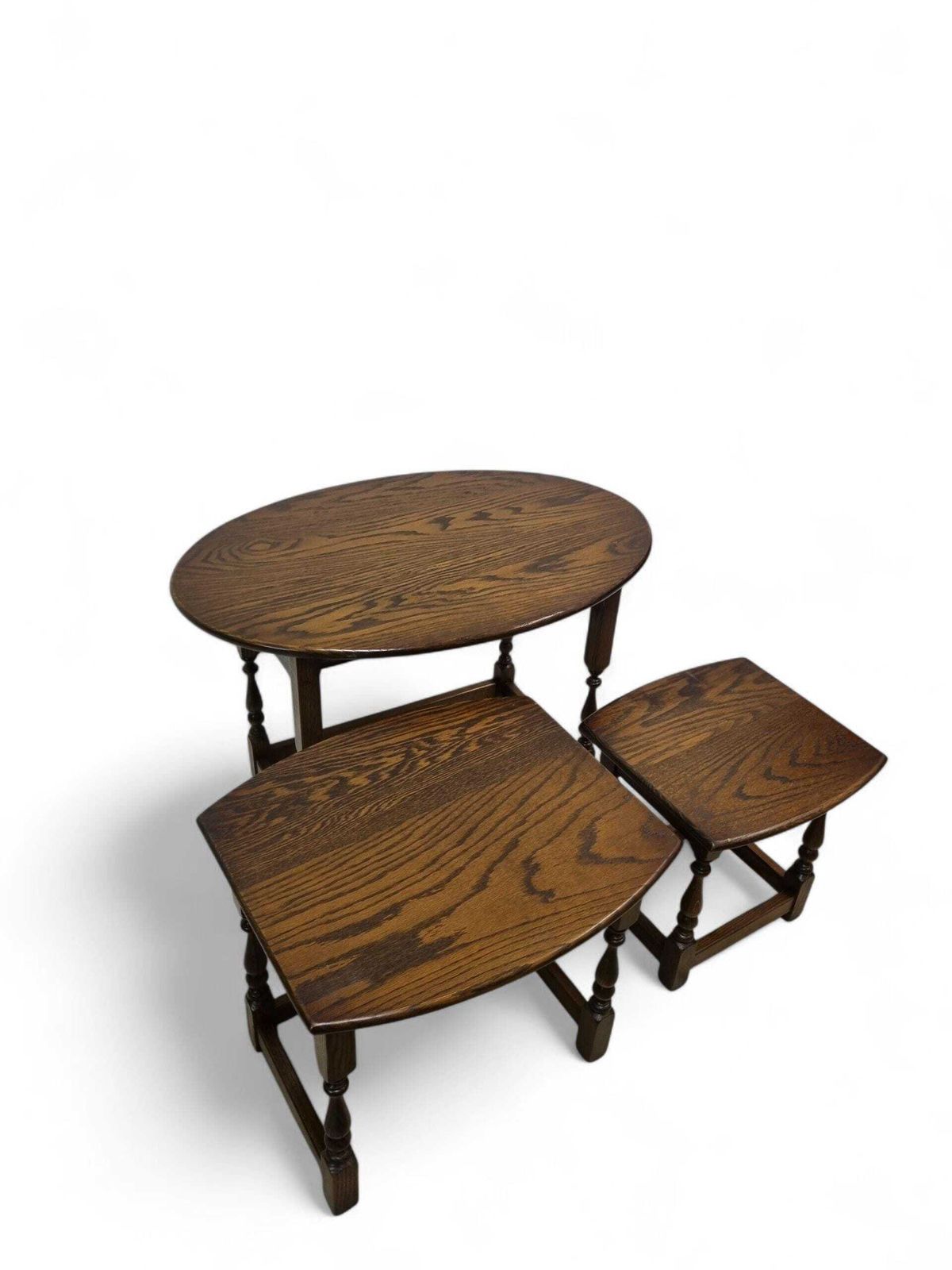 Vintage Old Charm Wood Bros / Oval Oak Nest Of 3 Tables / C1970 photo vinterior