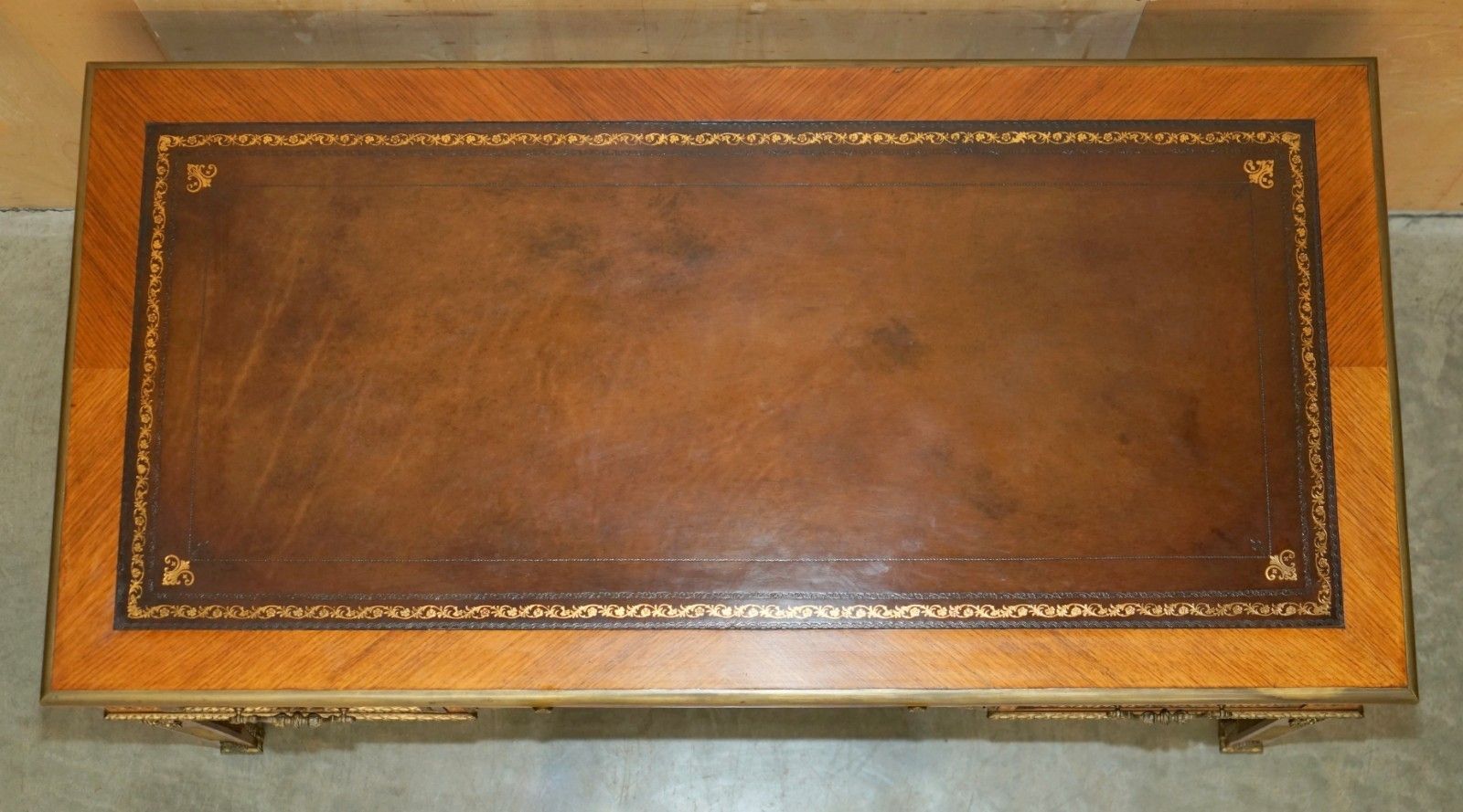 photo vinterior Restored Antique Late 19th Century Louis XVI Ormolu Mounted Bureau Plat Desk