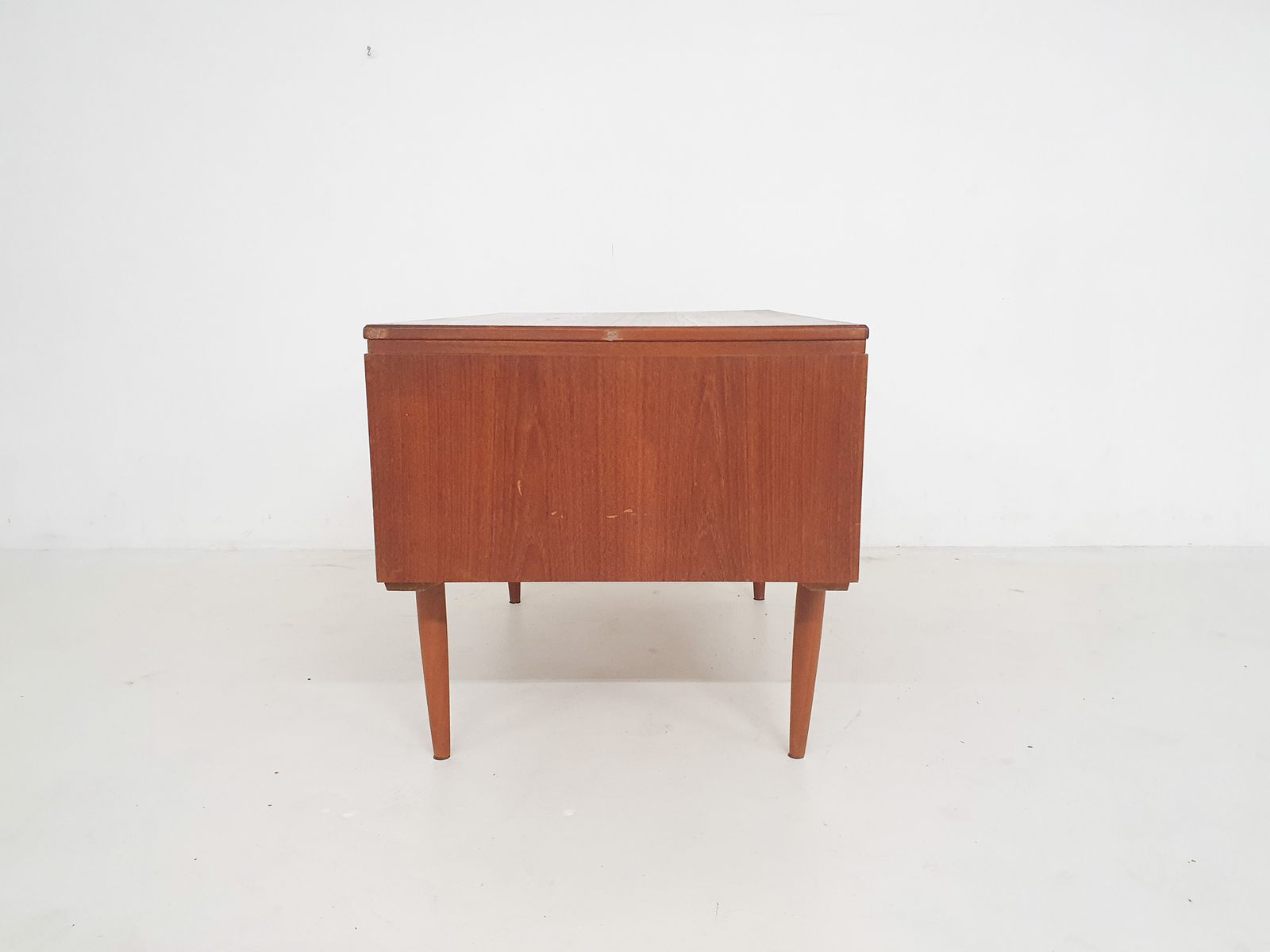 Teak Desk By J.Svenstrup For A.P. Møbler, Denmark 1960's photo vinterior