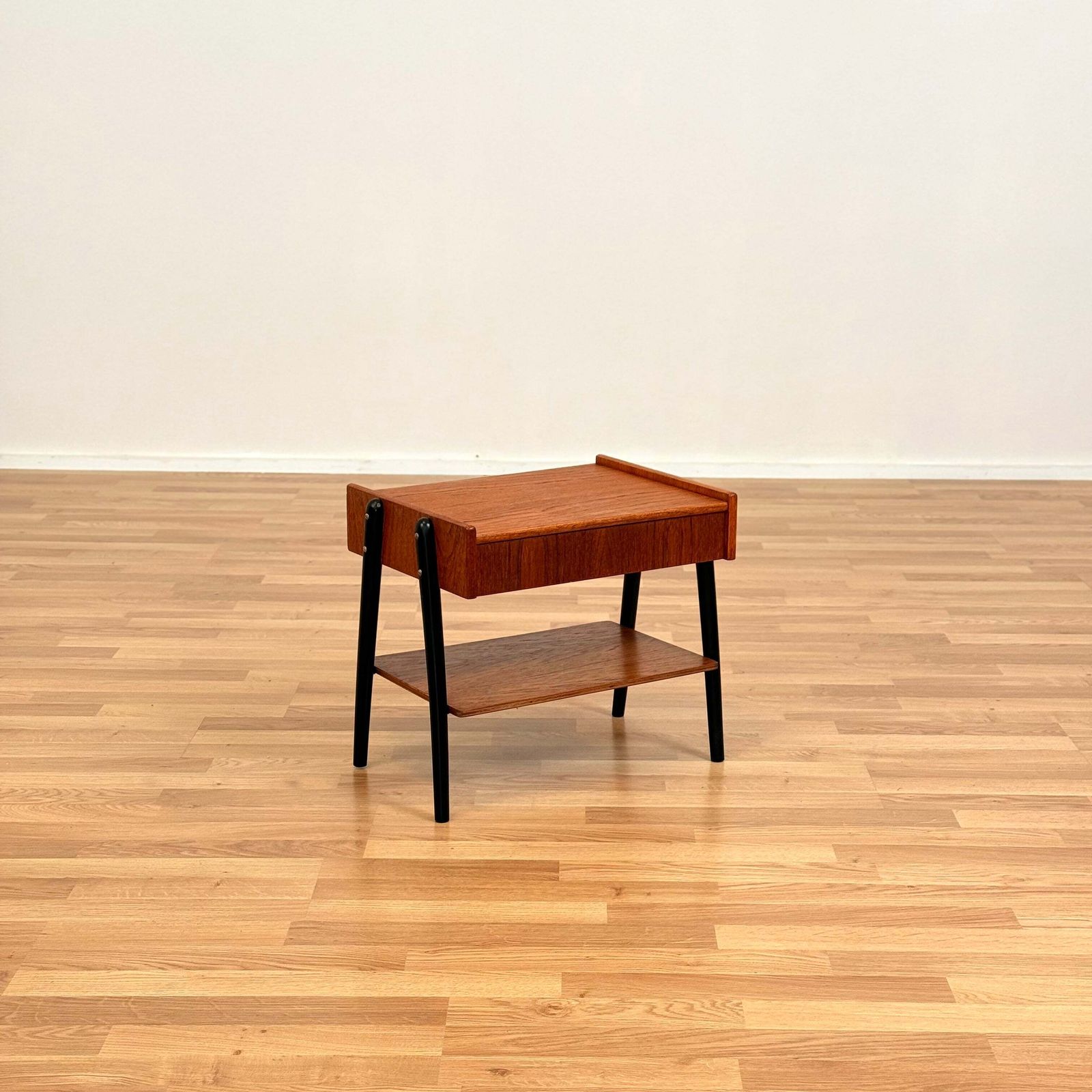 Set Of 2 Bedside Table In Teak By Ab Carlström & Co Möbelfabrik photo furniture