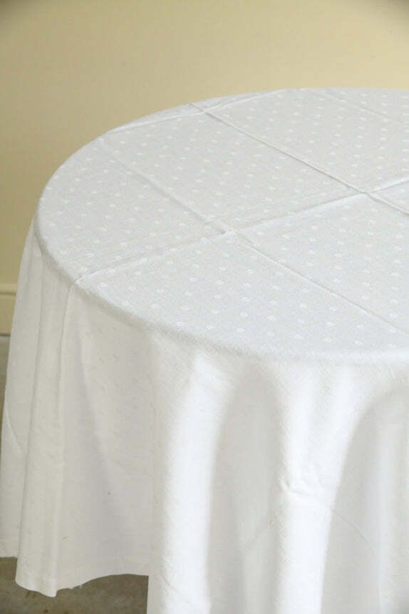 Large White Damask Tablecloth photo 95.0