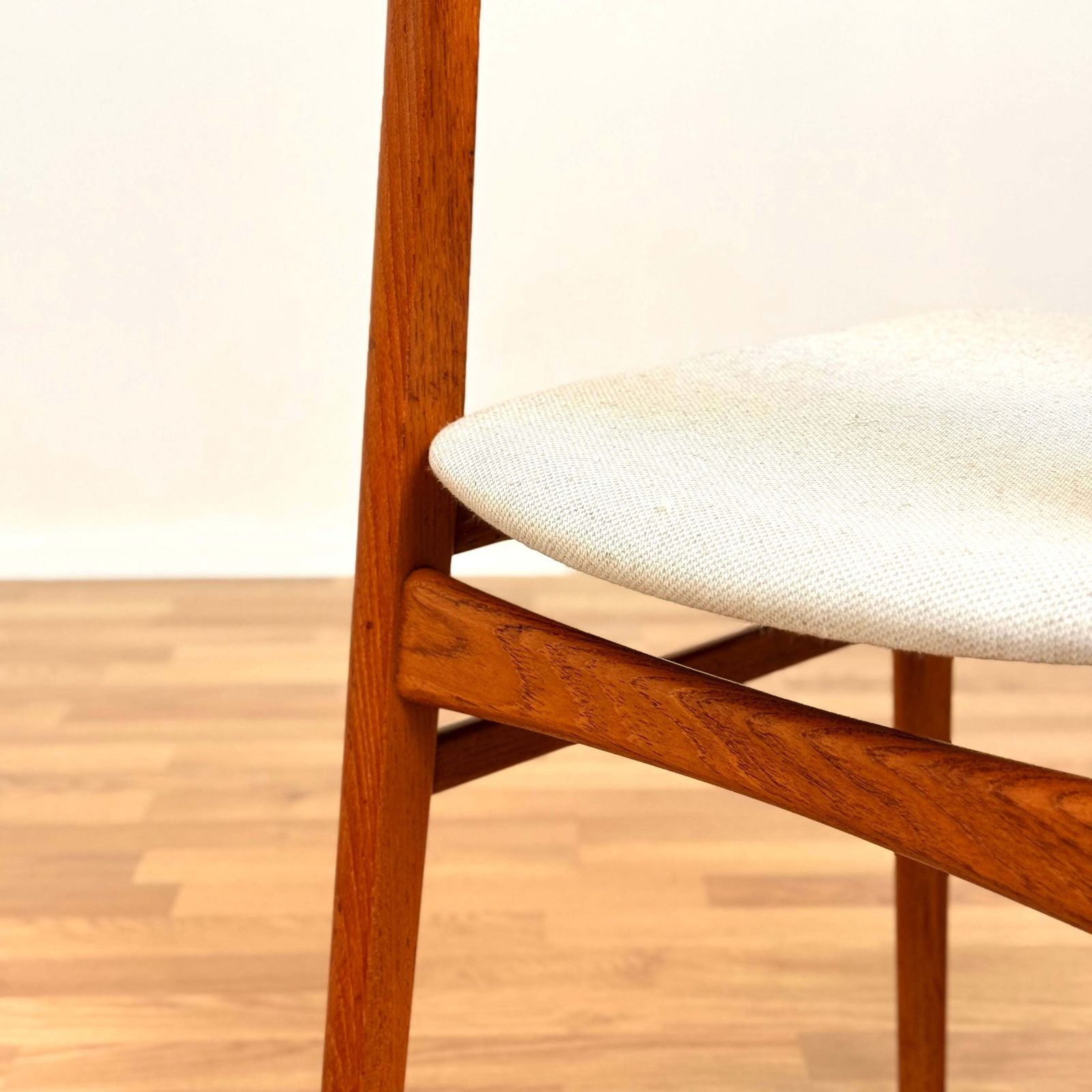 photo furniture Set Of 2 Dining Chairs In Teak By Erik Kirkegaard