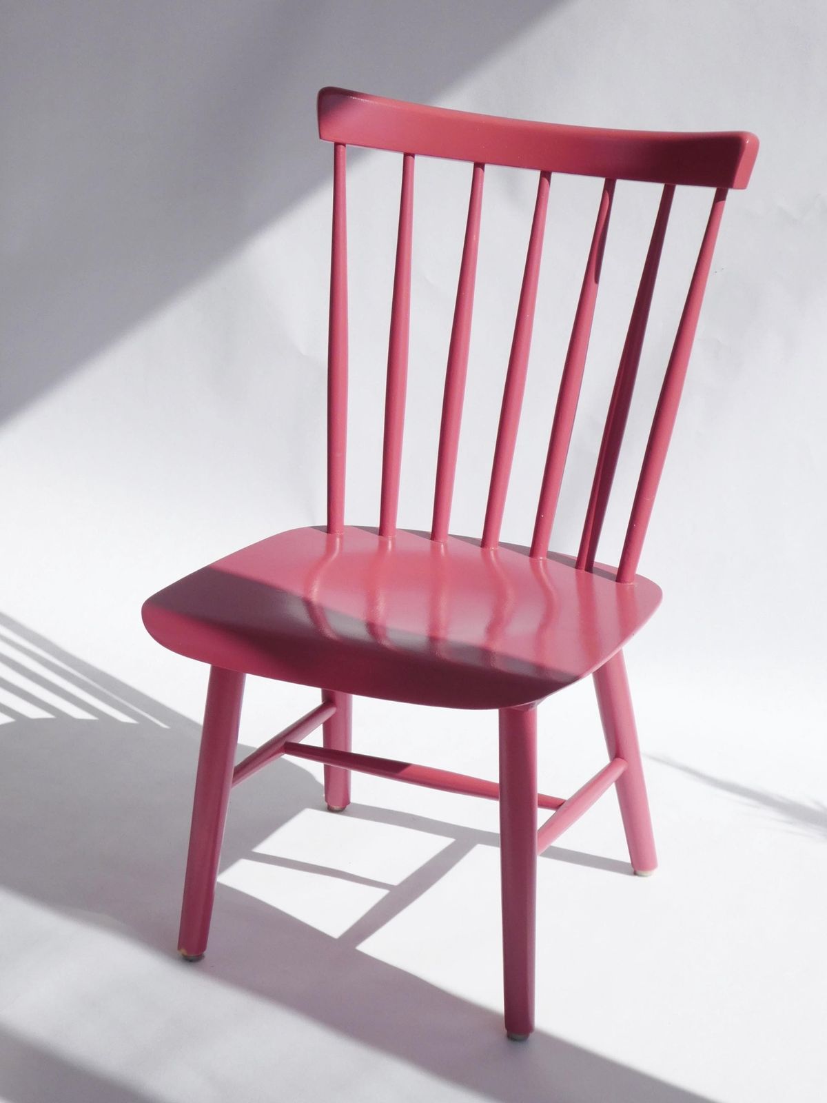 Mid Century Pink Wooden Chair Made In Czechoslovakia, Vintage Spindle Seat, Colourful Chair photo buy