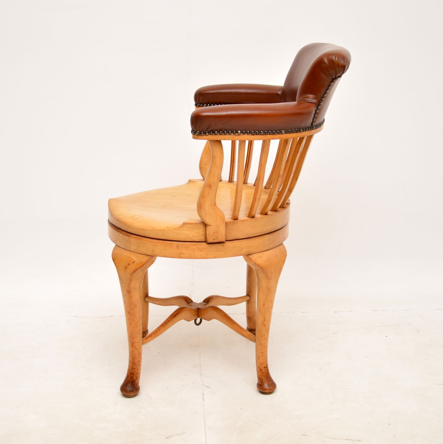 Antique Victorian Swivel Desk Chair photo 585.0